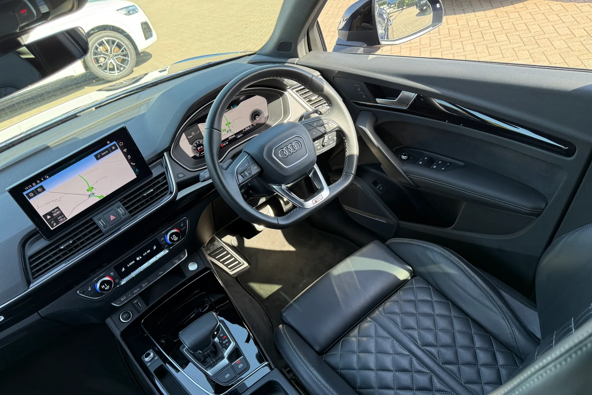 Audi Q5 thumbnail image number 43