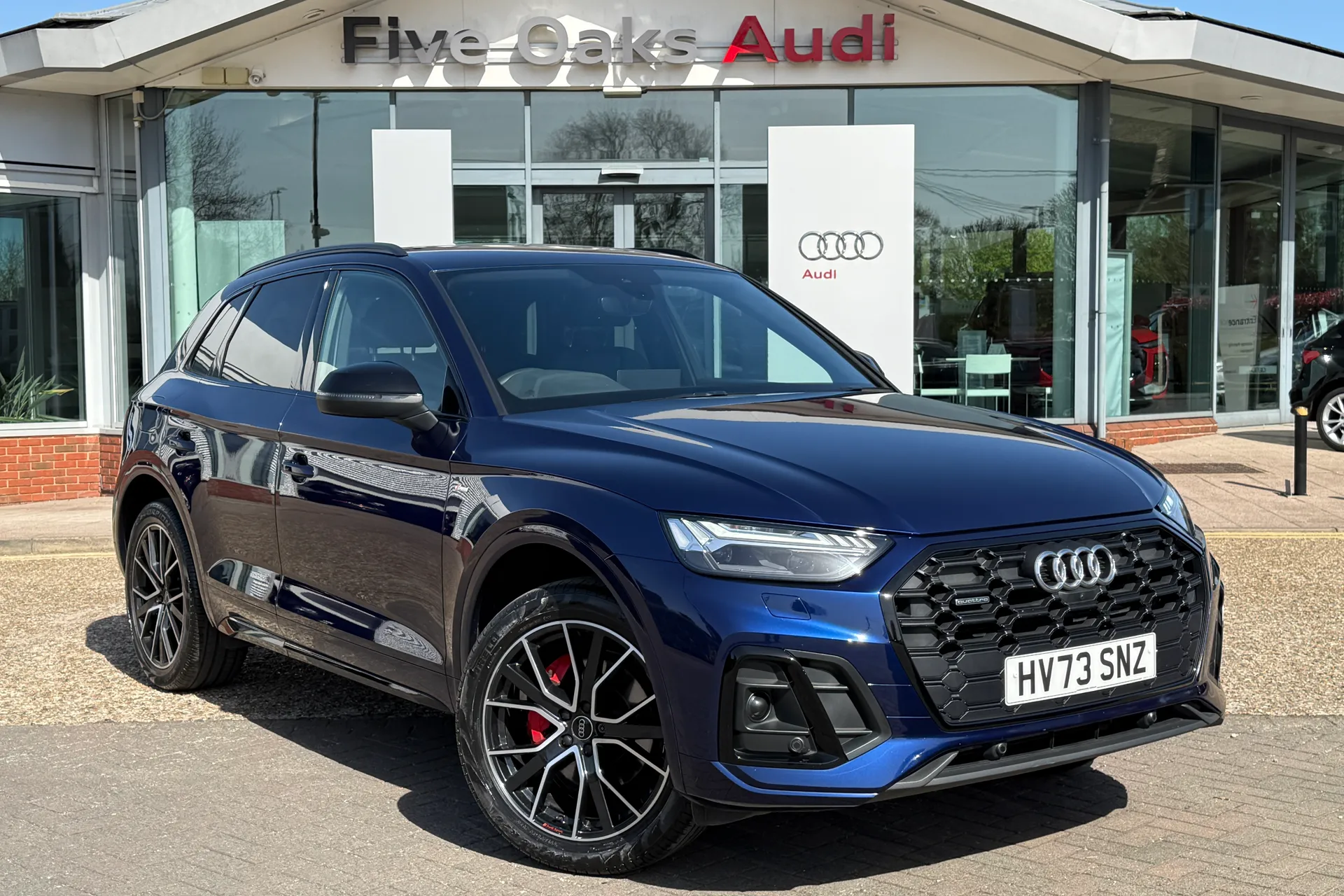 Audi Q5 focused image