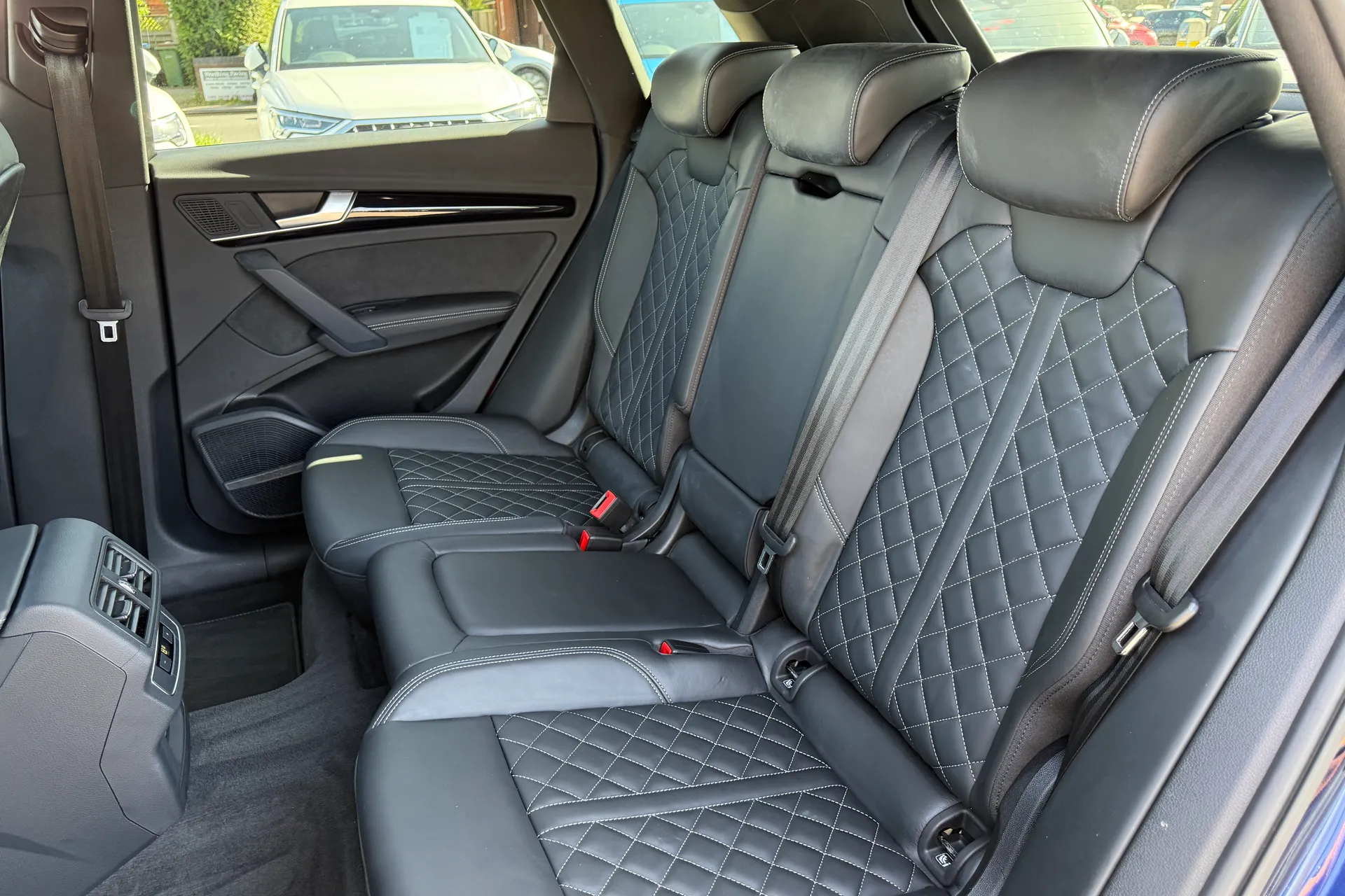 Audi Q5 thumbnail image number 44