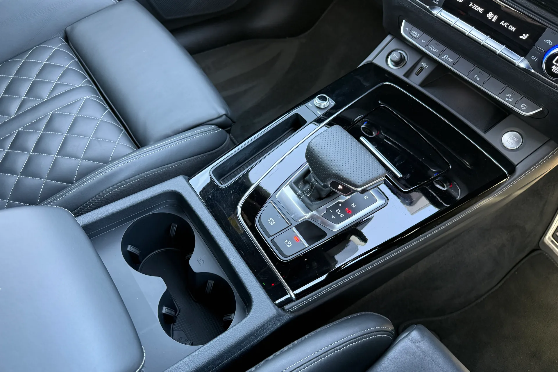 Audi Q5 thumbnail image number 41