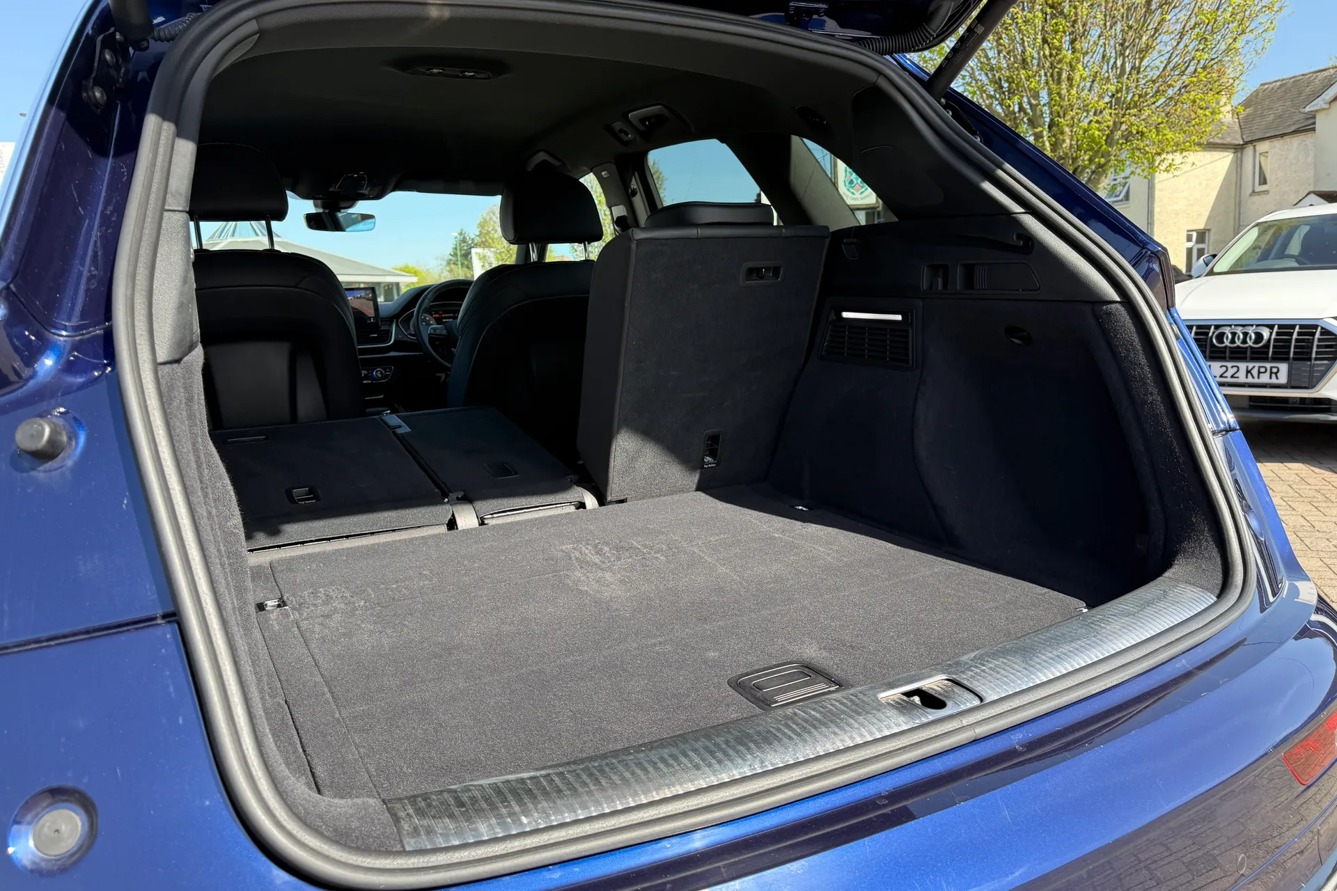 Audi Q5 thumbnail image number 37