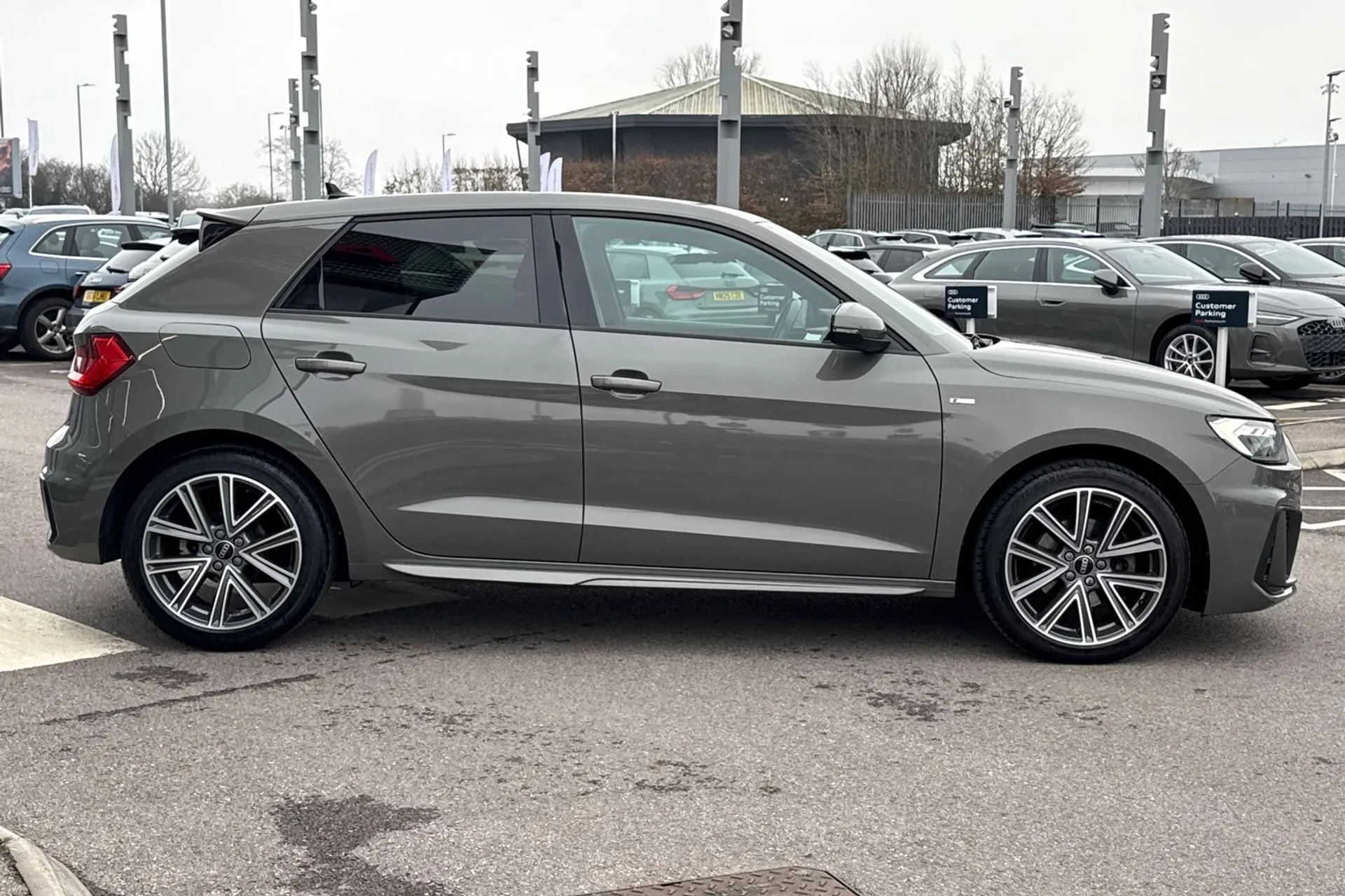 Audi A1 thumbnail image number 2