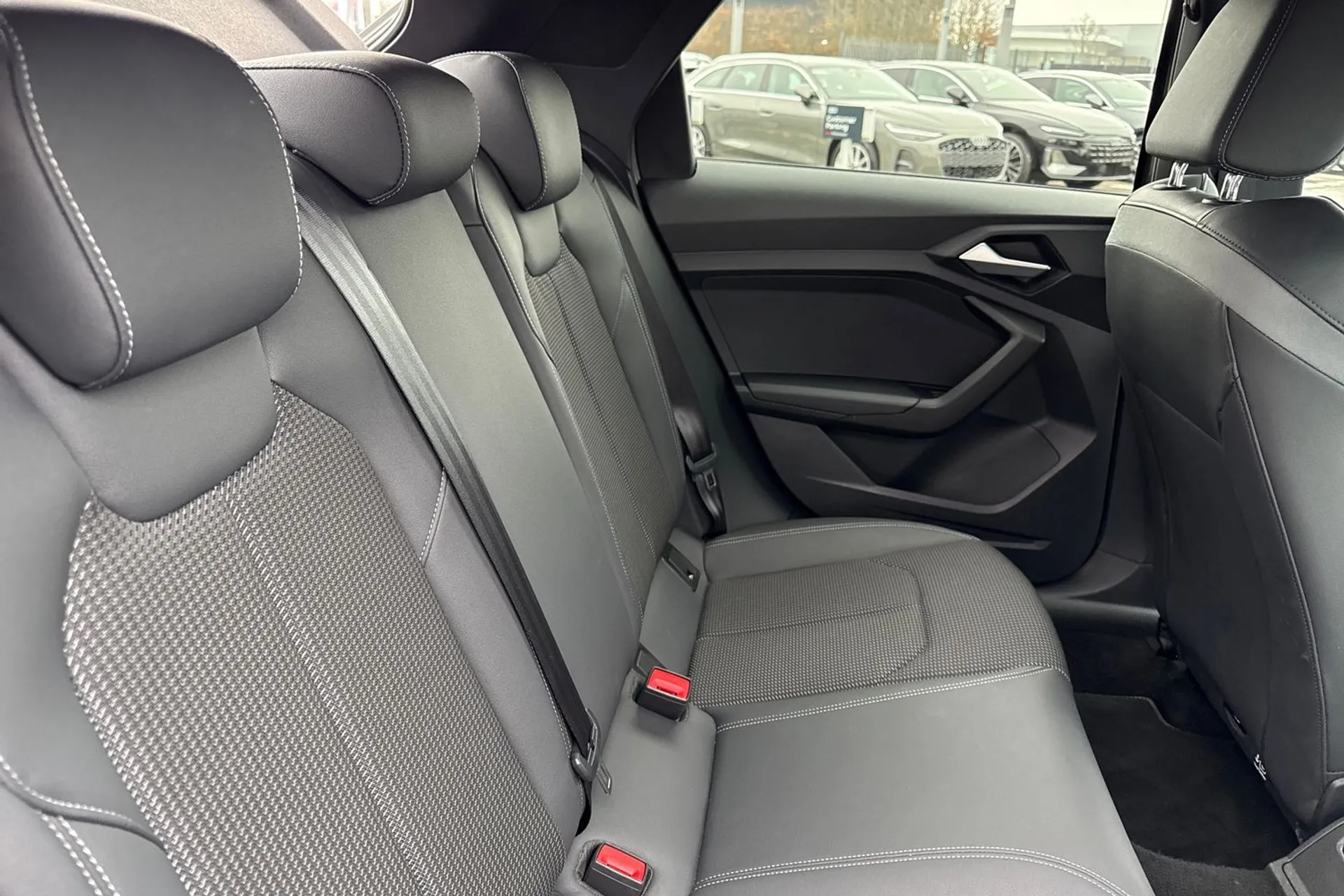 Audi A1 thumbnail image number 44