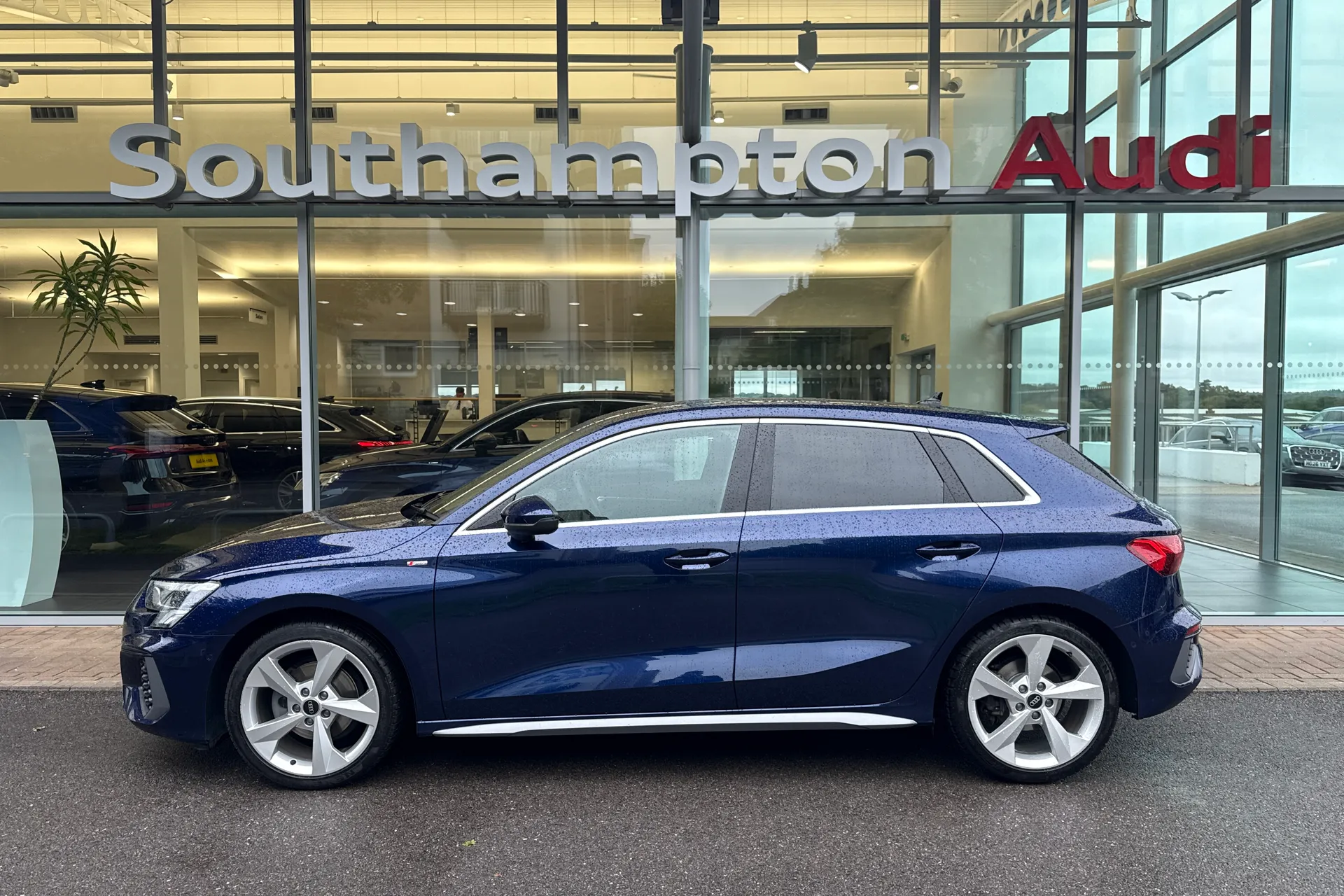 Audi A3 thumbnail image number 46