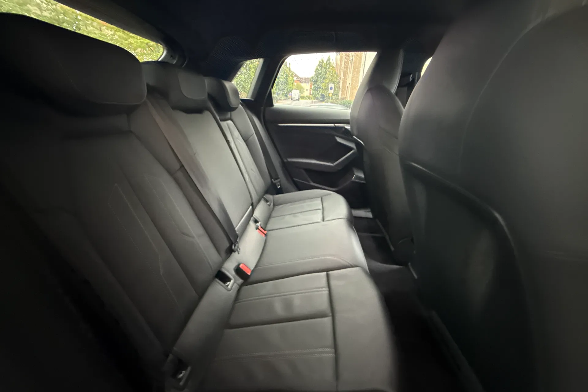 Audi A3 thumbnail image number 31