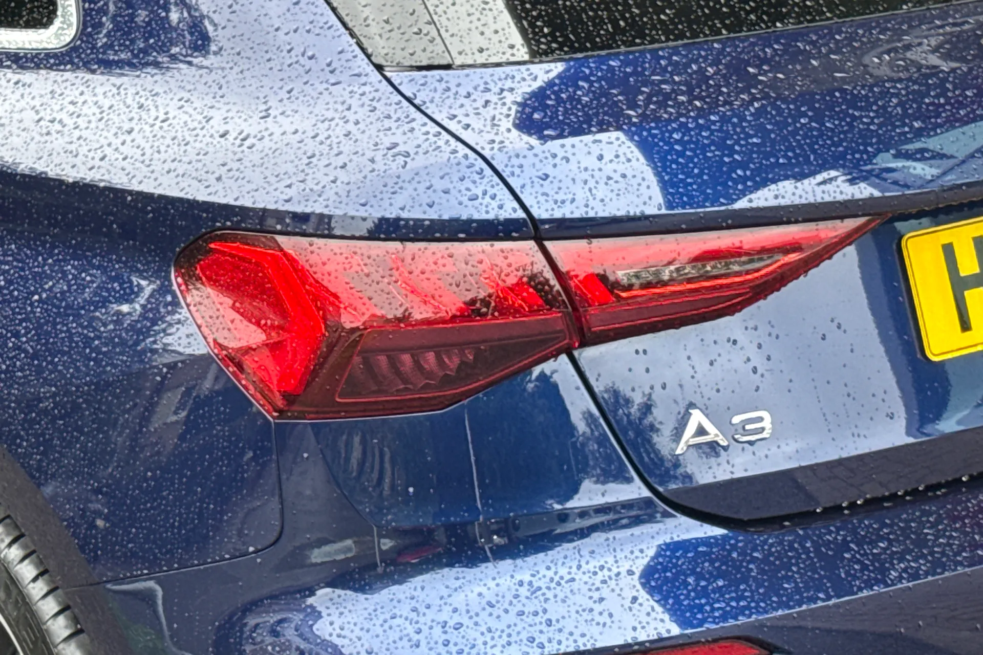 Audi A3 thumbnail image number 40