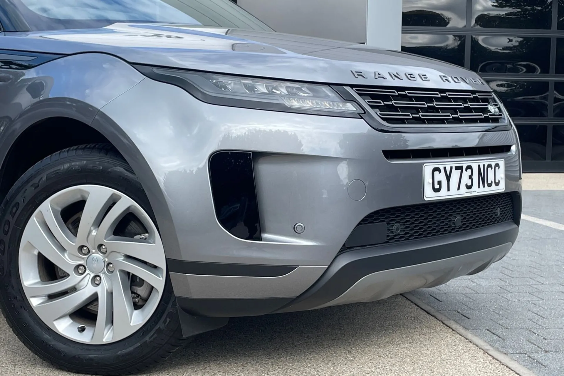 LAND ROVER RANGE ROVER EVOQUE thumbnail image number 4