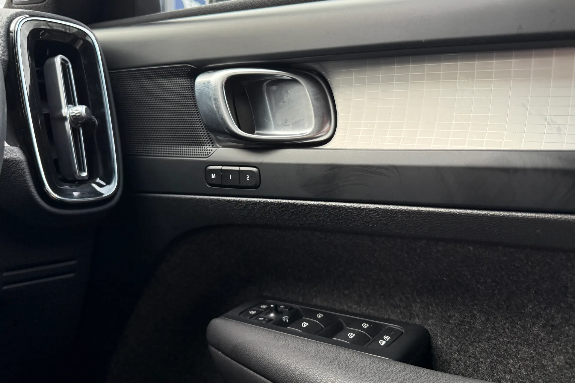 Volvo XC40 thumbnail image number 41