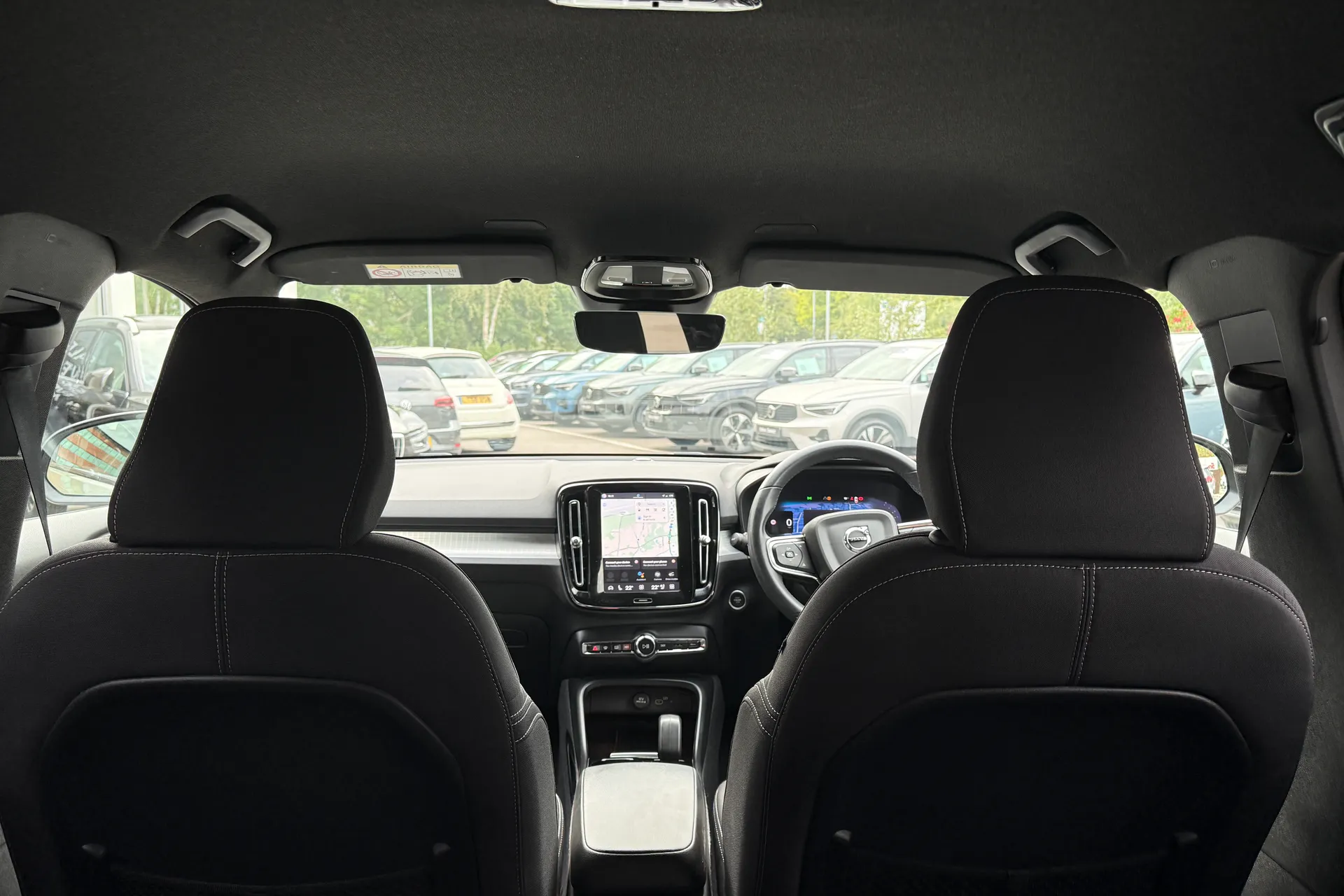 Volvo XC40 thumbnail image number 22