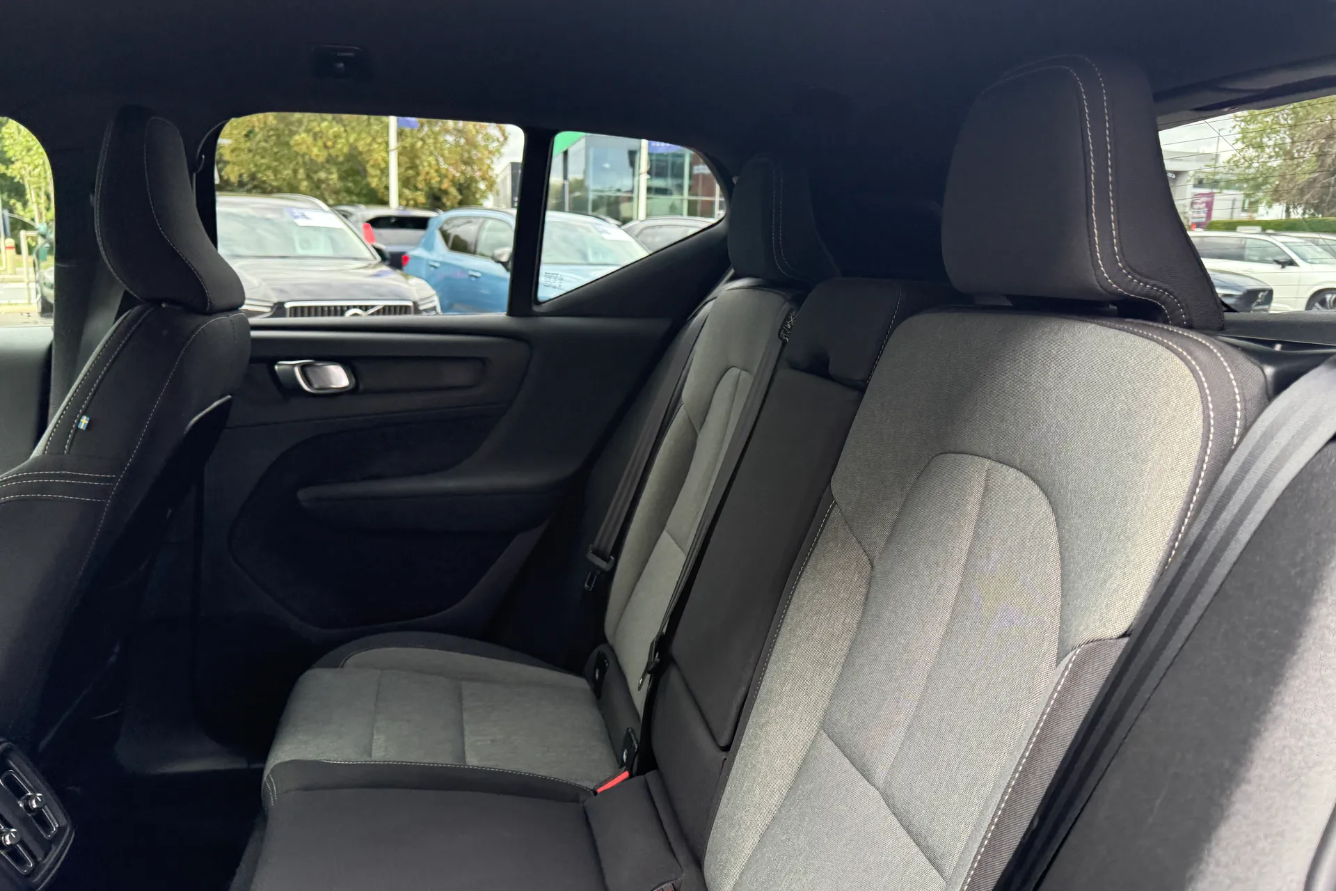 Volvo XC40 thumbnail image number 30