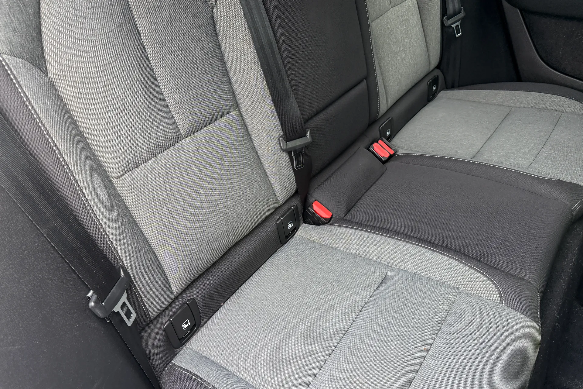 Volvo XC40 thumbnail image number 25