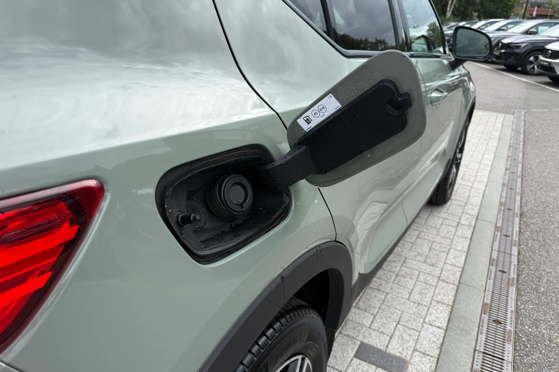 Volvo XC40 thumbnail image number 16