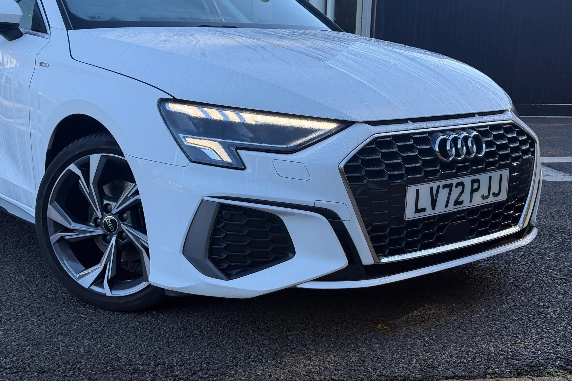 Audi A3 thumbnail image number 2