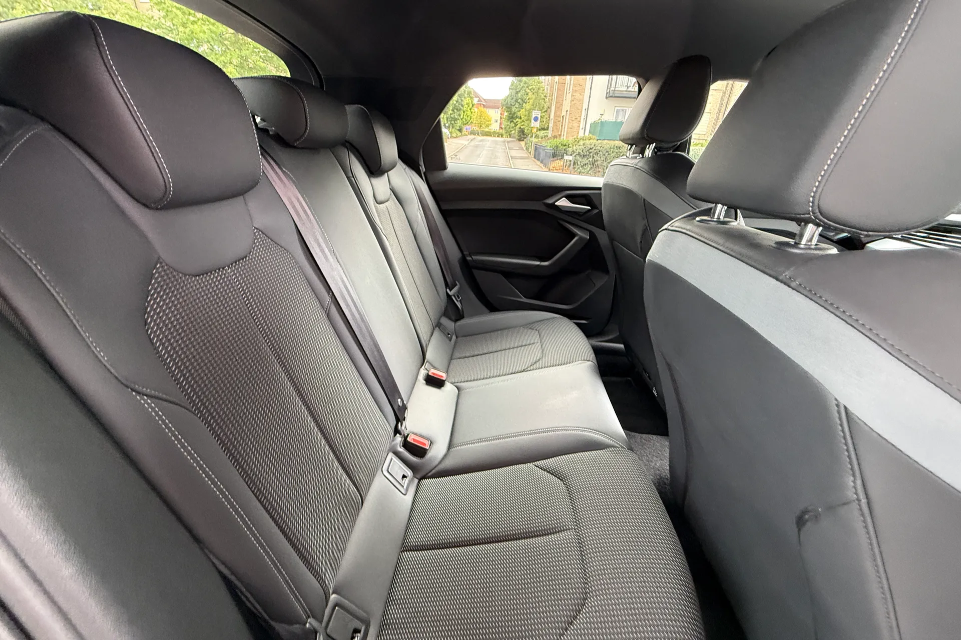 Audi A1 thumbnail image number 36