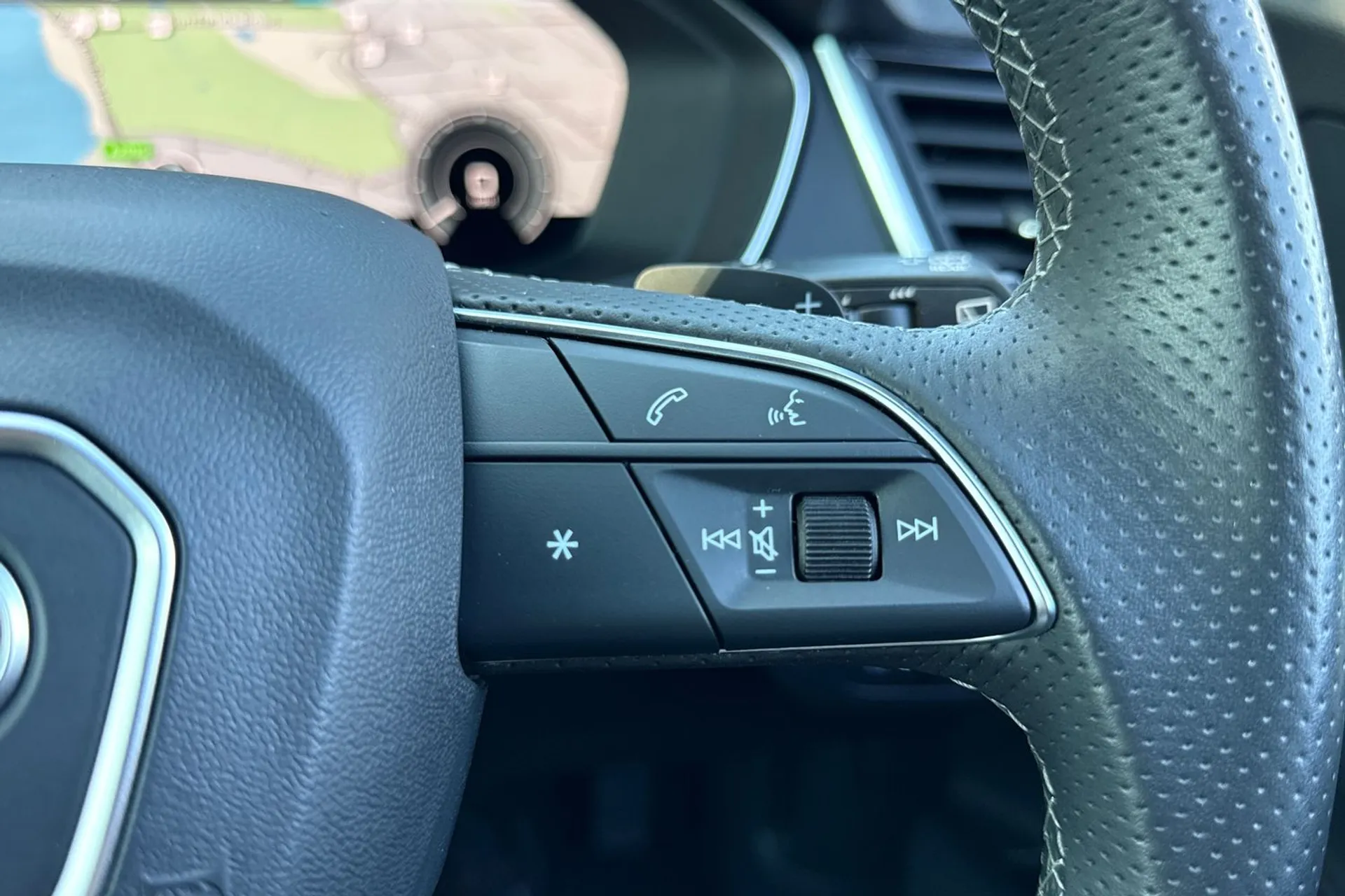 Audi Q5 thumbnail image number 43