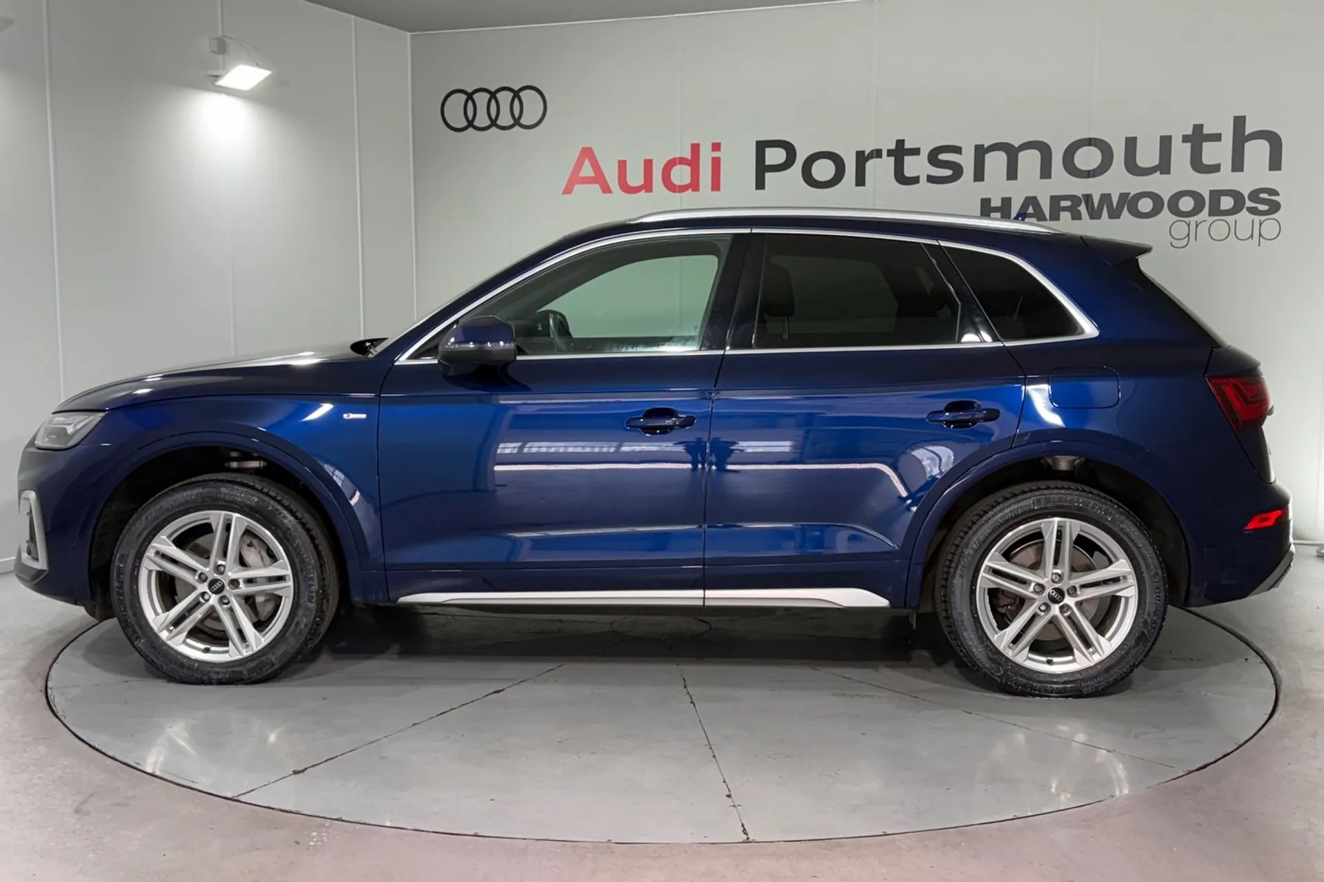 Audi Q5 thumbnail image number 11
