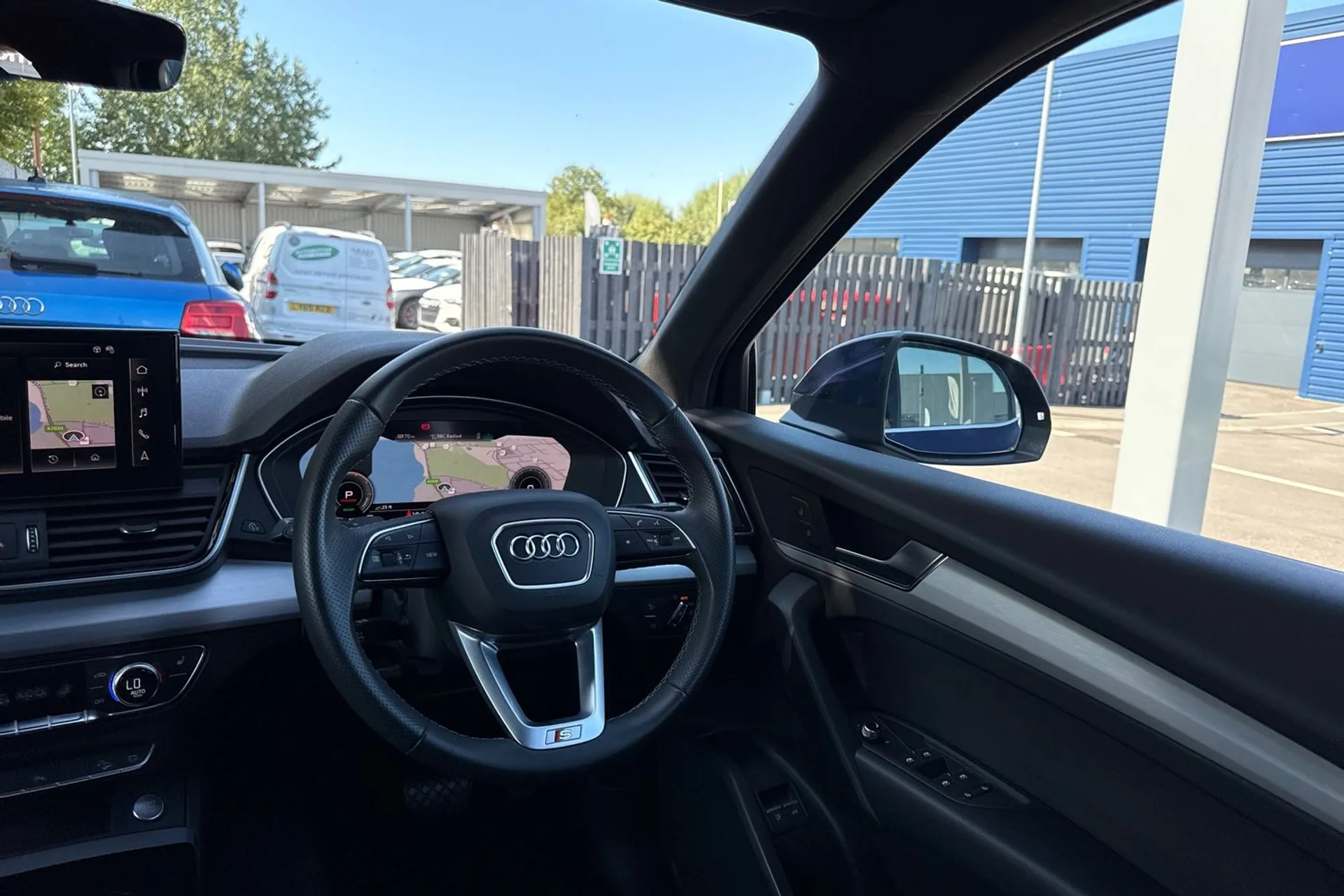 Audi Q5 thumbnail image number 39