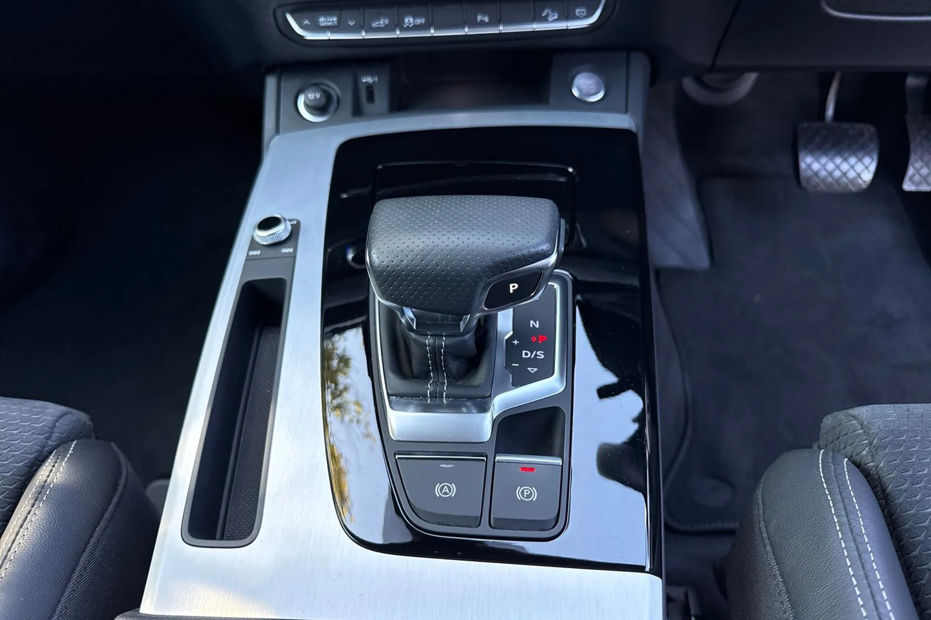 Audi Q5 thumbnail image number 41