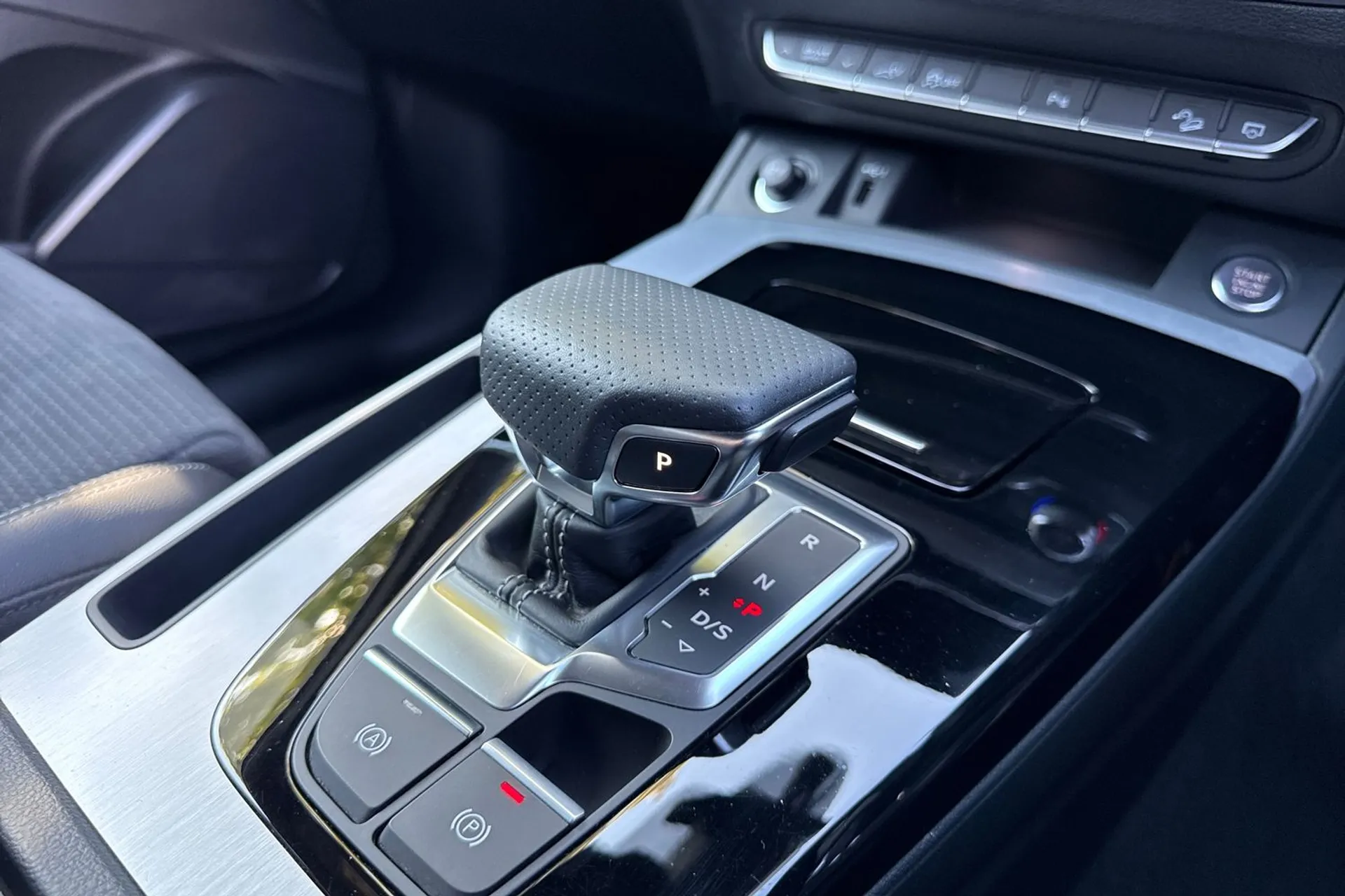 Audi Q5 thumbnail image number 47