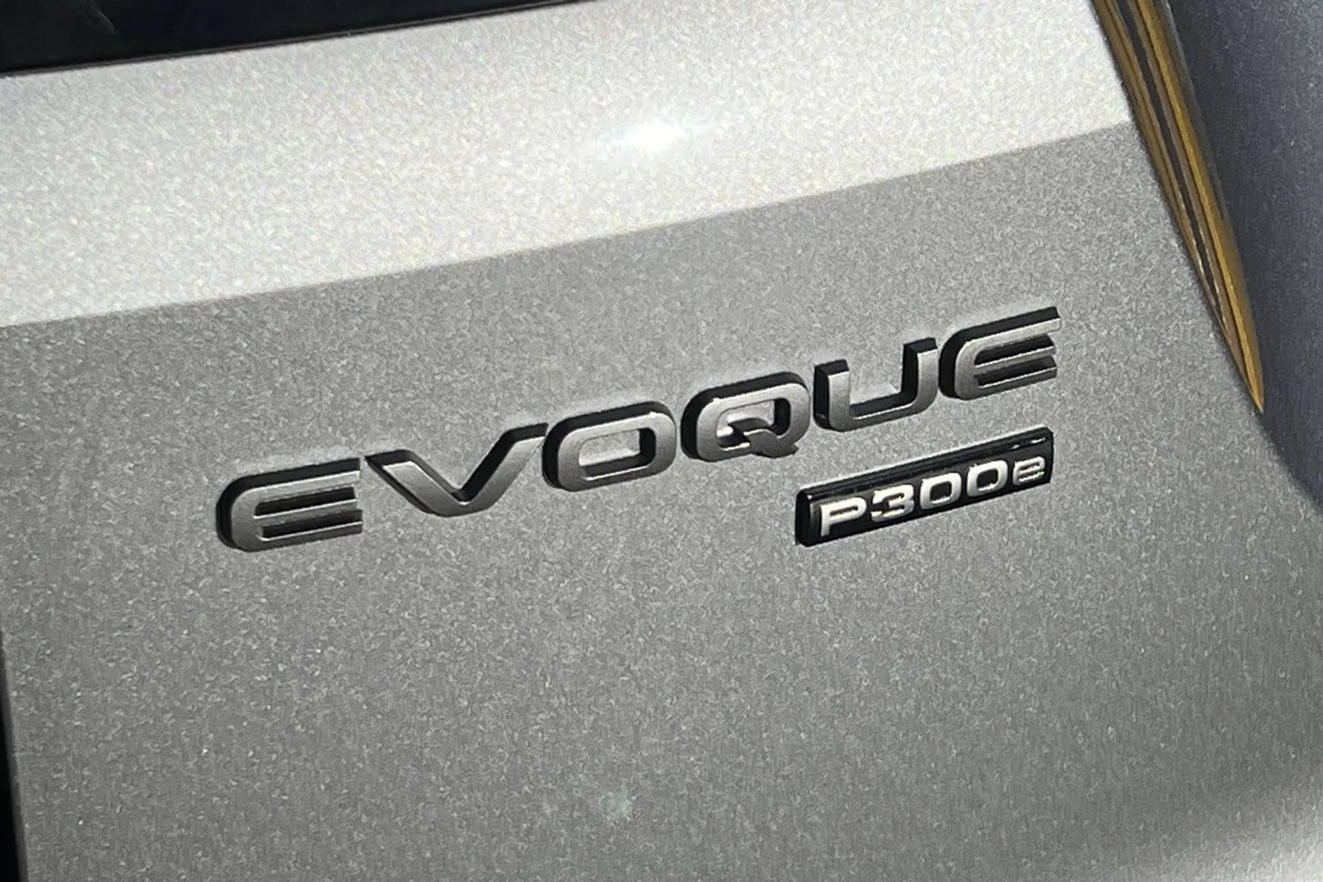 LAND ROVER RANGE ROVER EVOQUE thumbnail image number 37