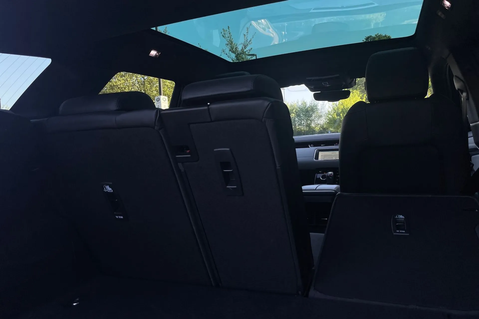 LAND ROVER RANGE ROVER EVOQUE thumbnail image number 31