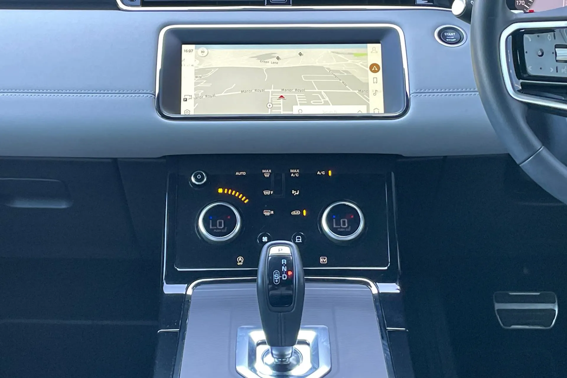 LAND ROVER RANGE ROVER EVOQUE thumbnail image number 17