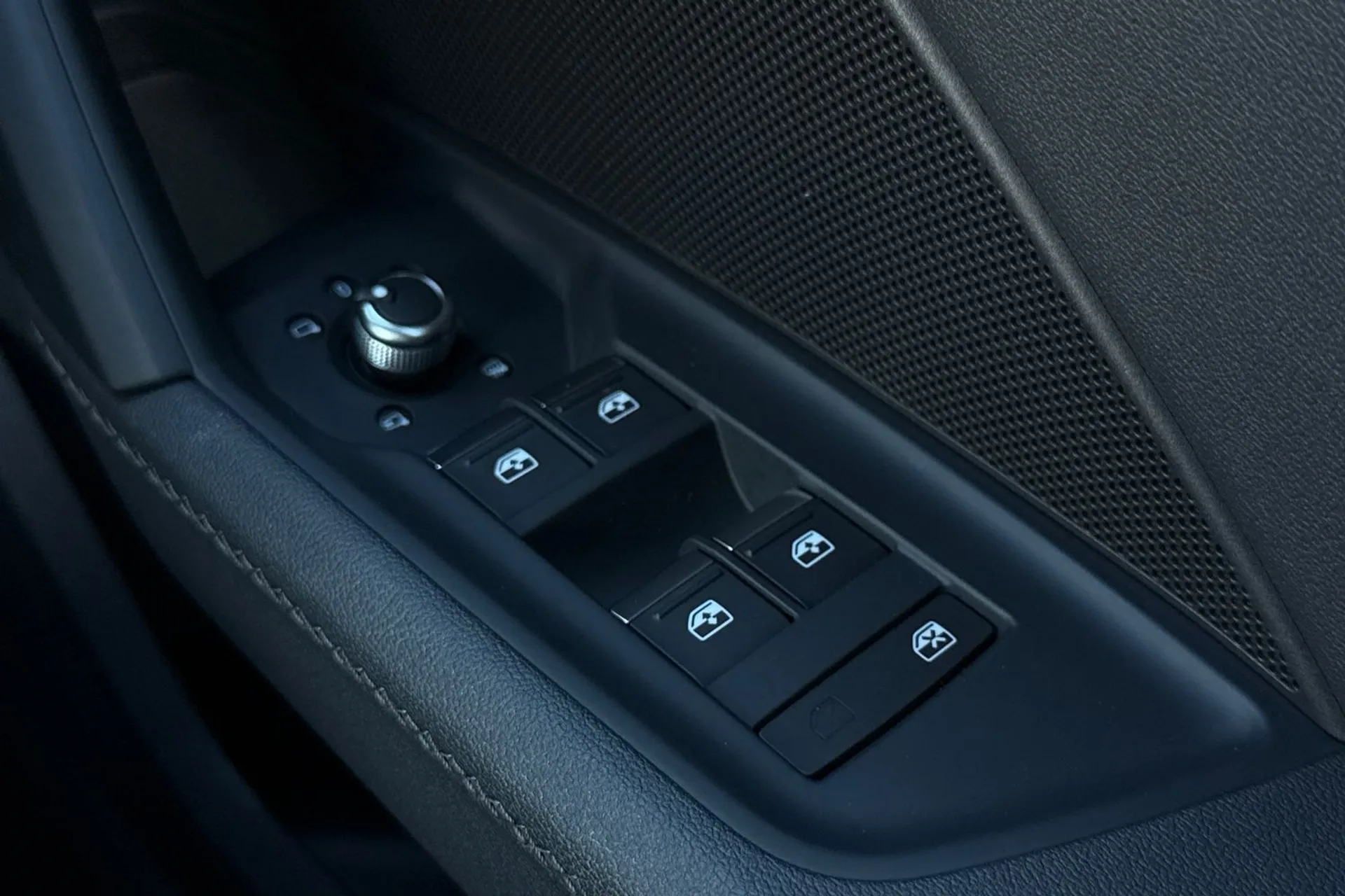 Audi A3 thumbnail image number 47