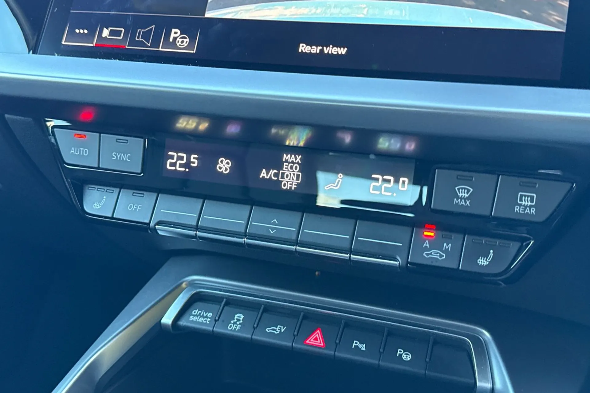 Audi A3 thumbnail image number 23