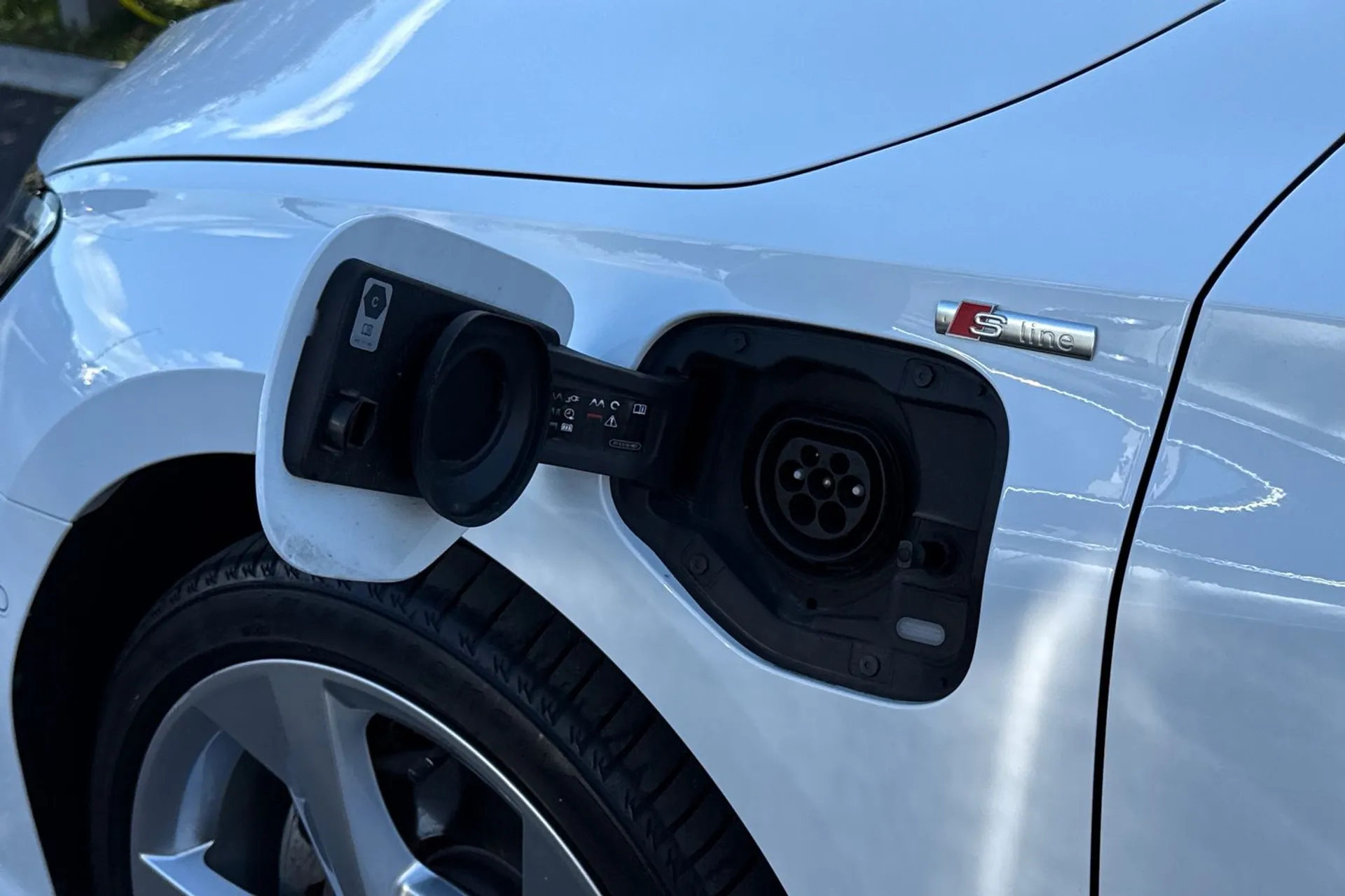 Audi A3 thumbnail image number 17