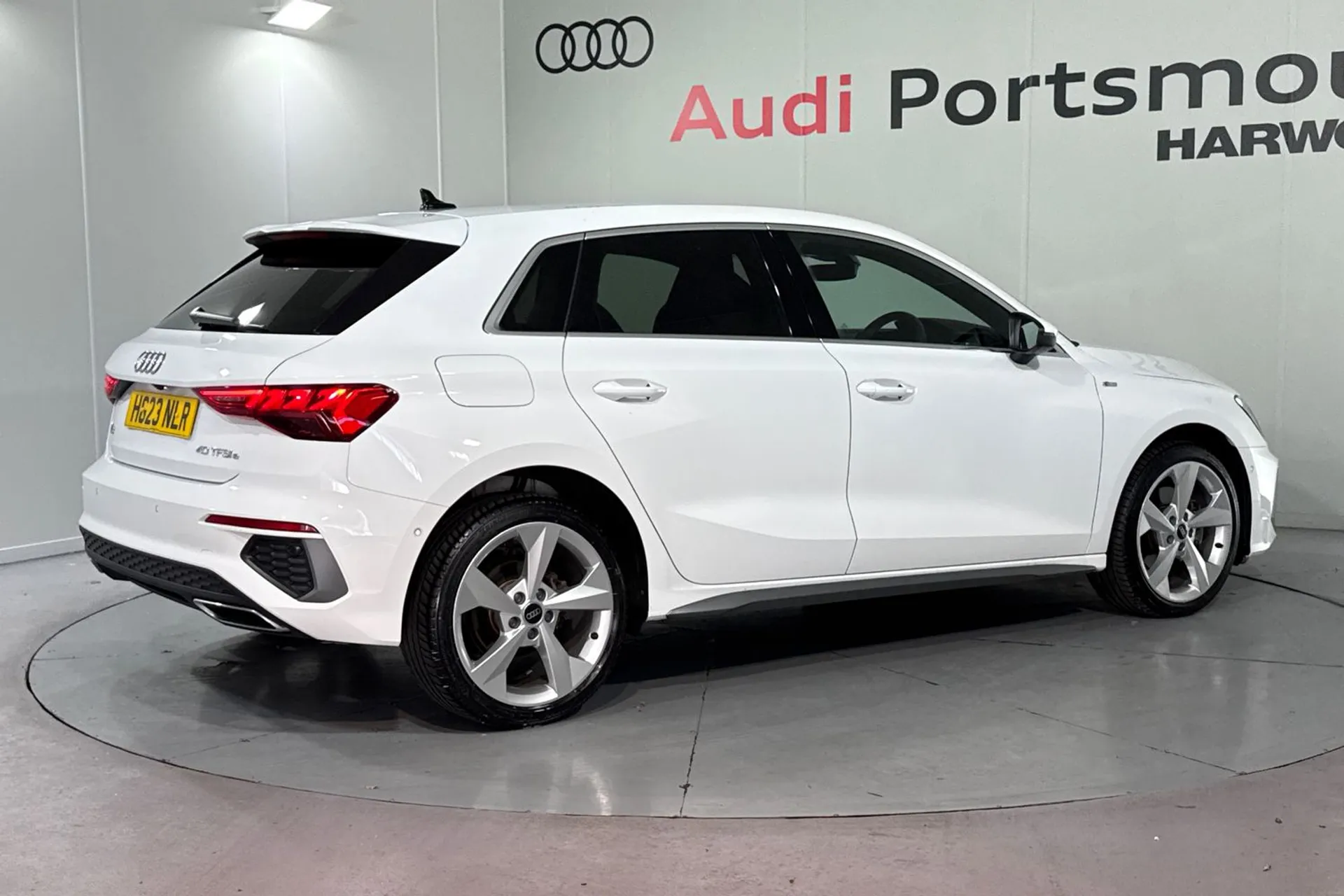 Audi A3 thumbnail image number 10