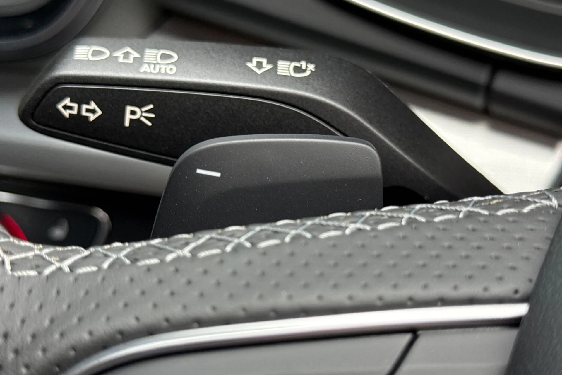 Audi Q5 thumbnail image number 34