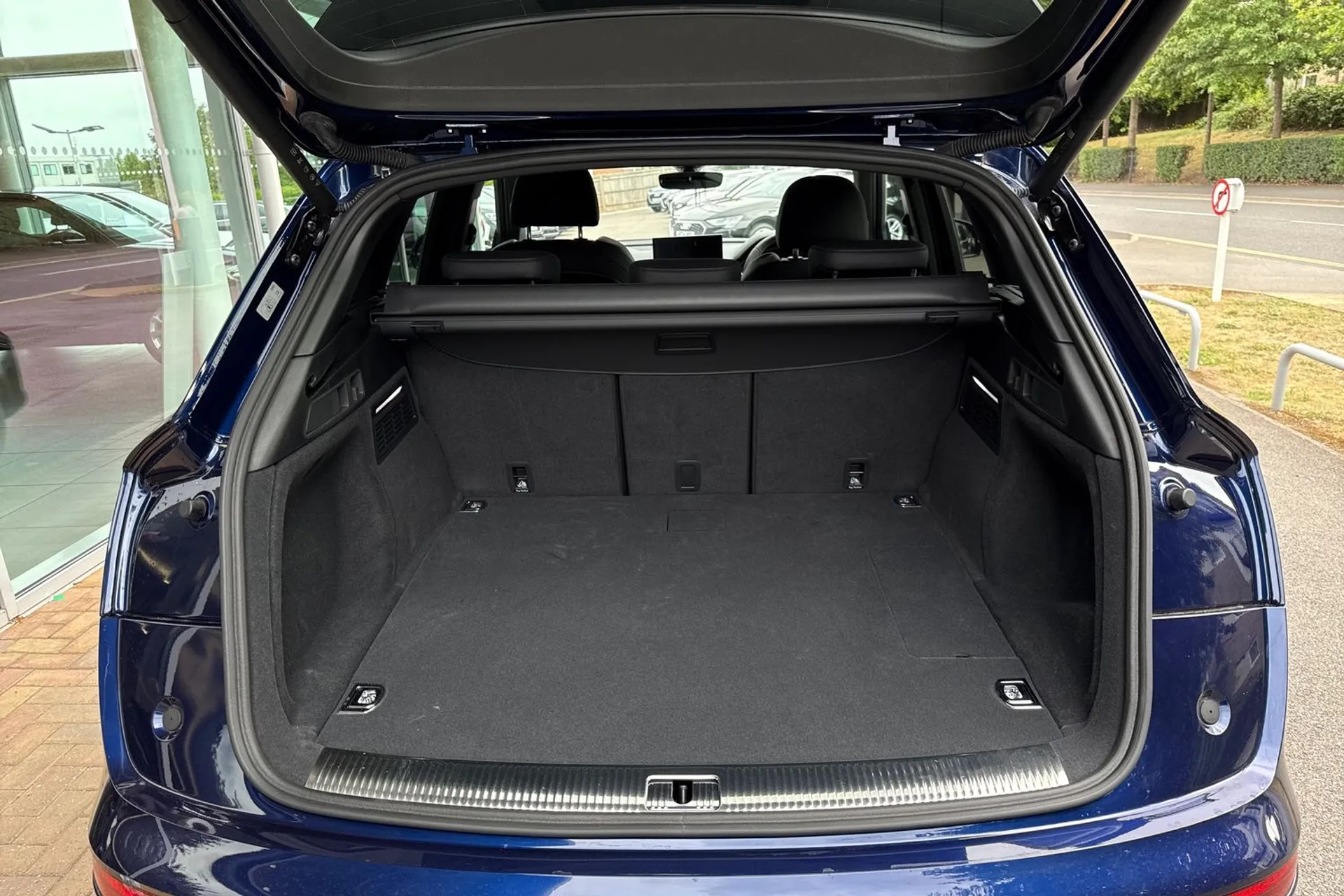 Audi Q5 thumbnail image number 18
