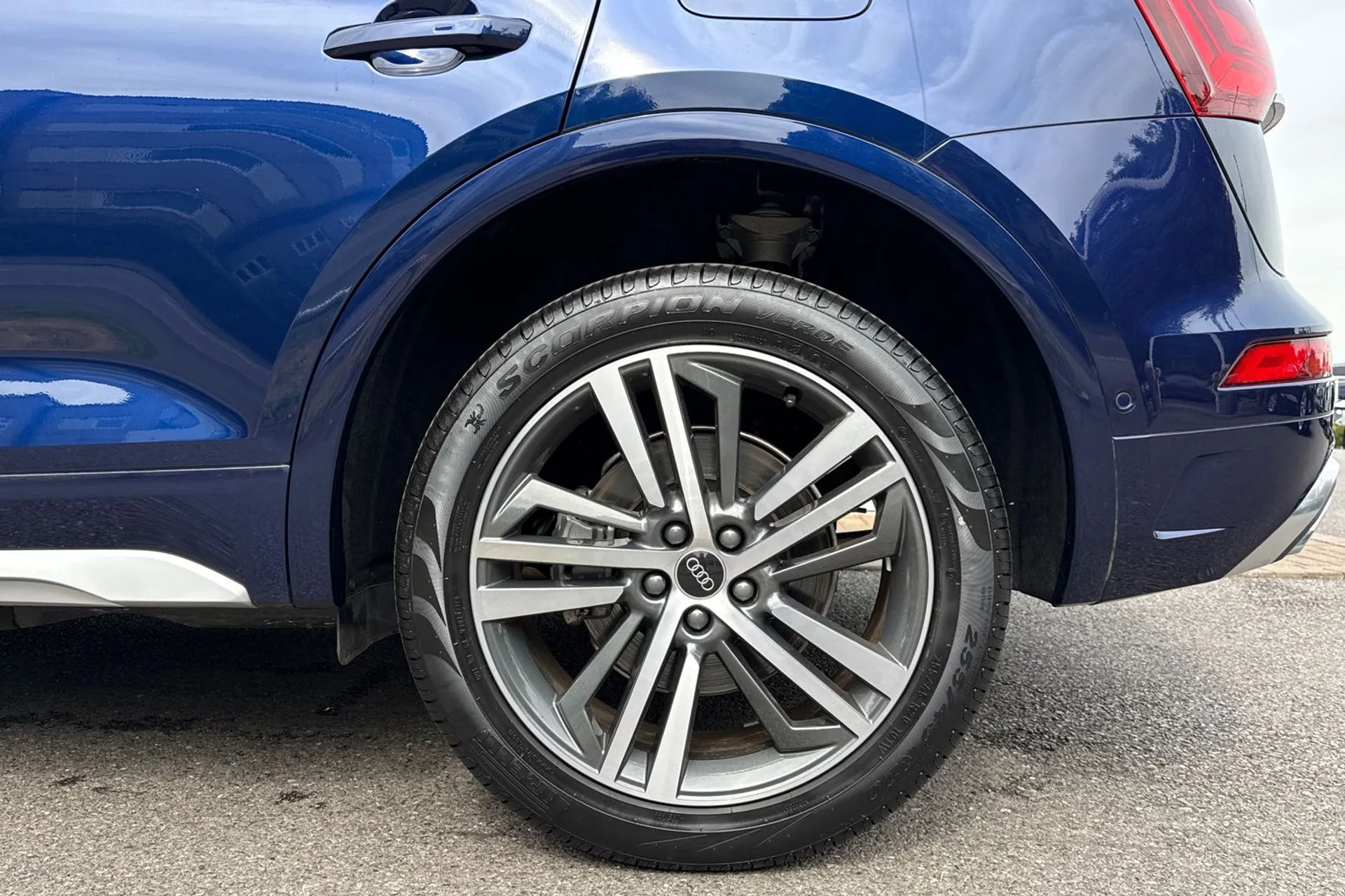 Audi Q5 thumbnail image number 12