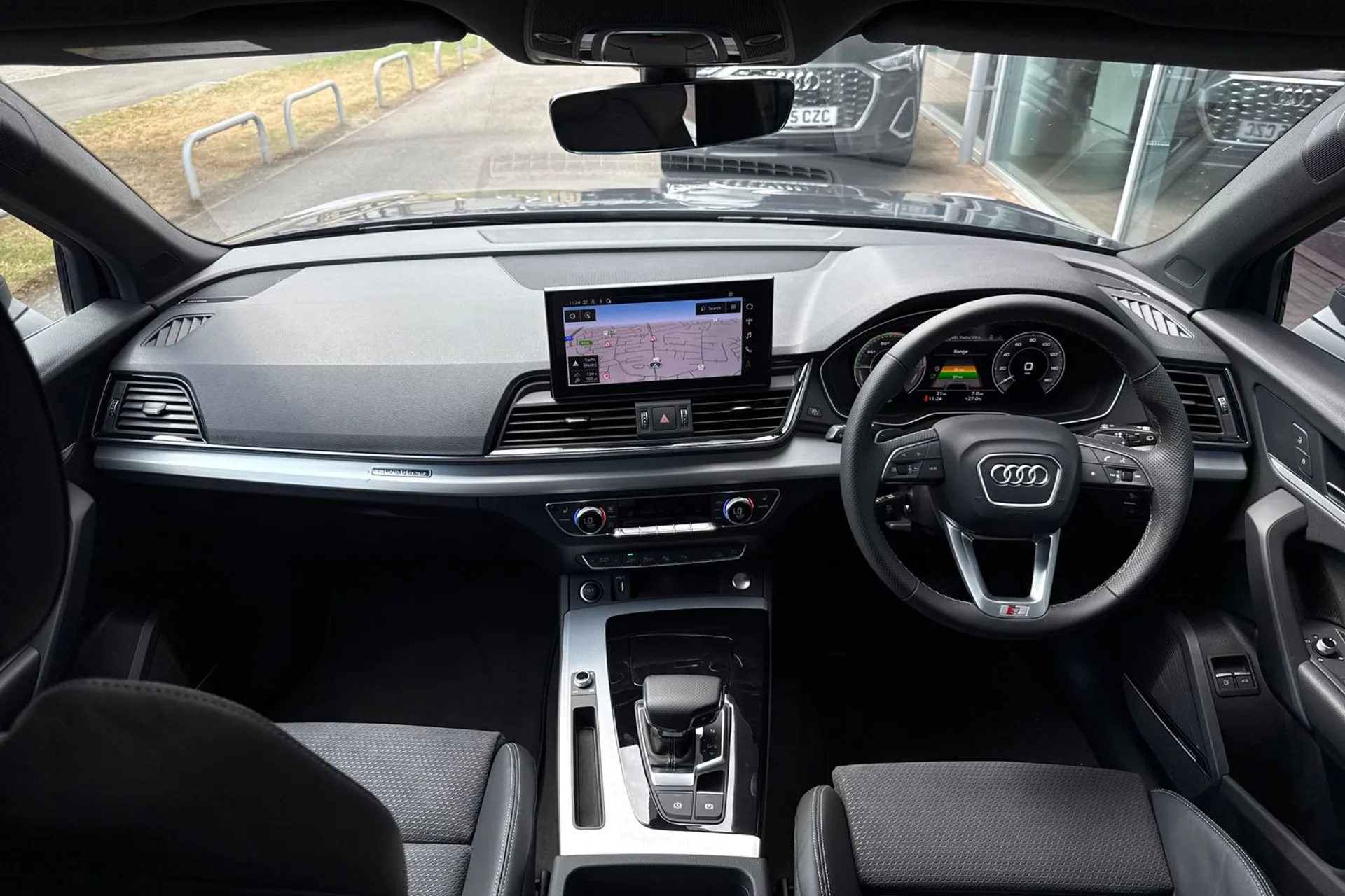 Audi Q5 thumbnail image number 31