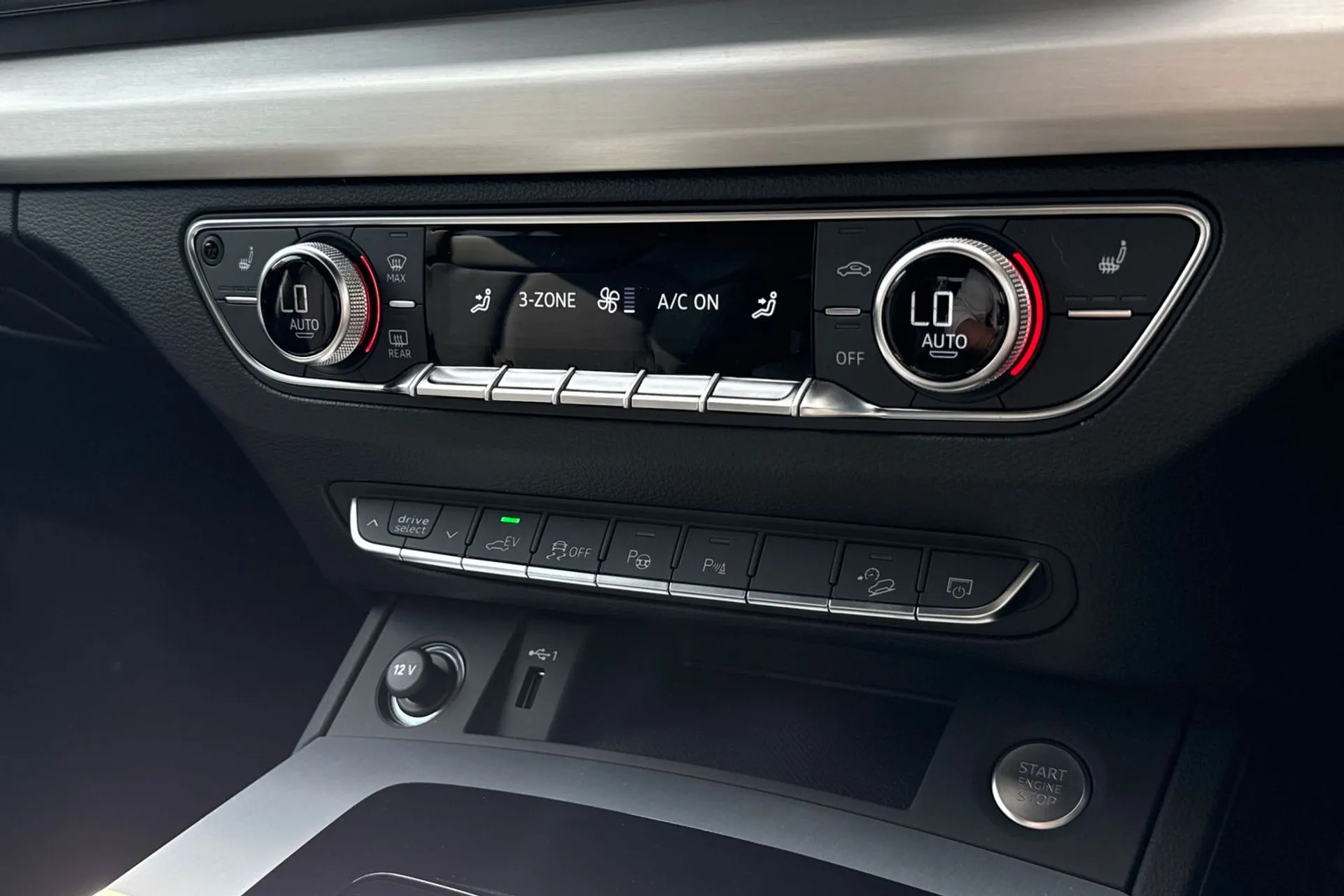 Audi Q5 thumbnail image number 38