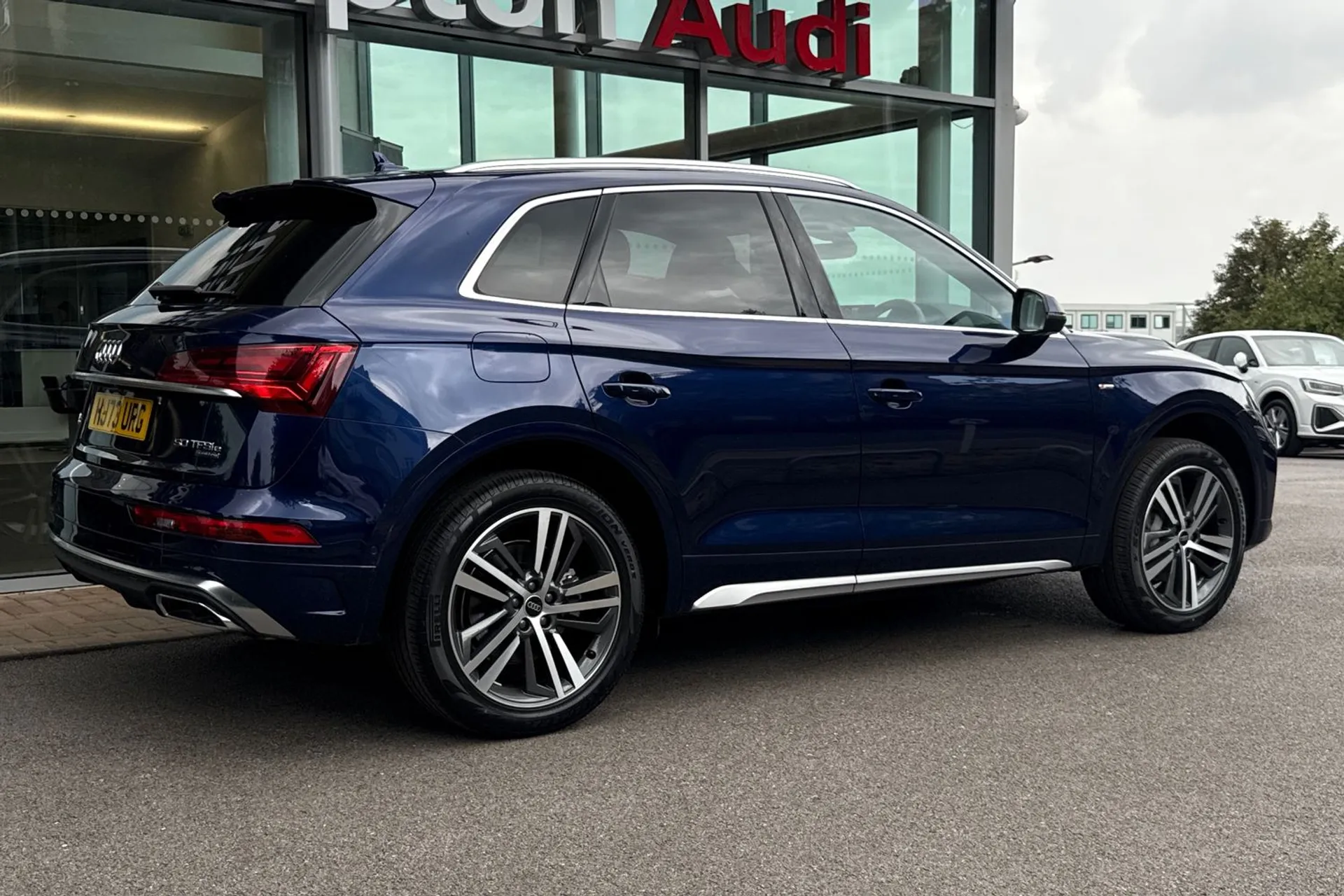 Audi Q5 thumbnail image number 6