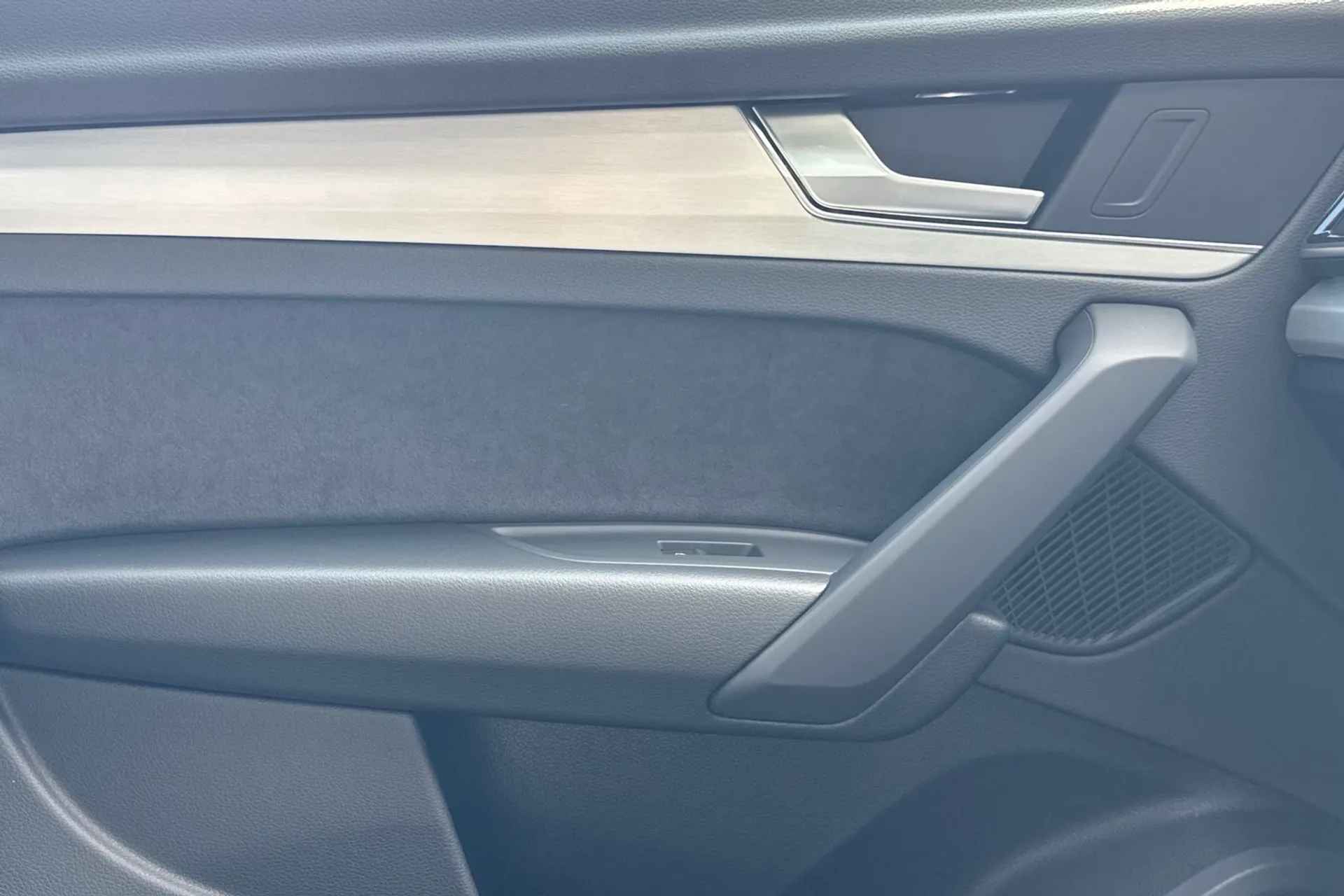 Audi Q5 thumbnail image number 39