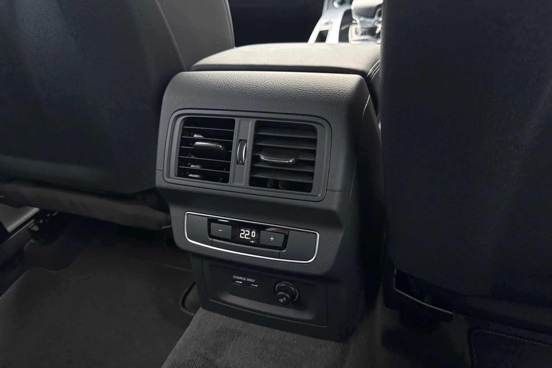 Audi Q5 thumbnail image number 43