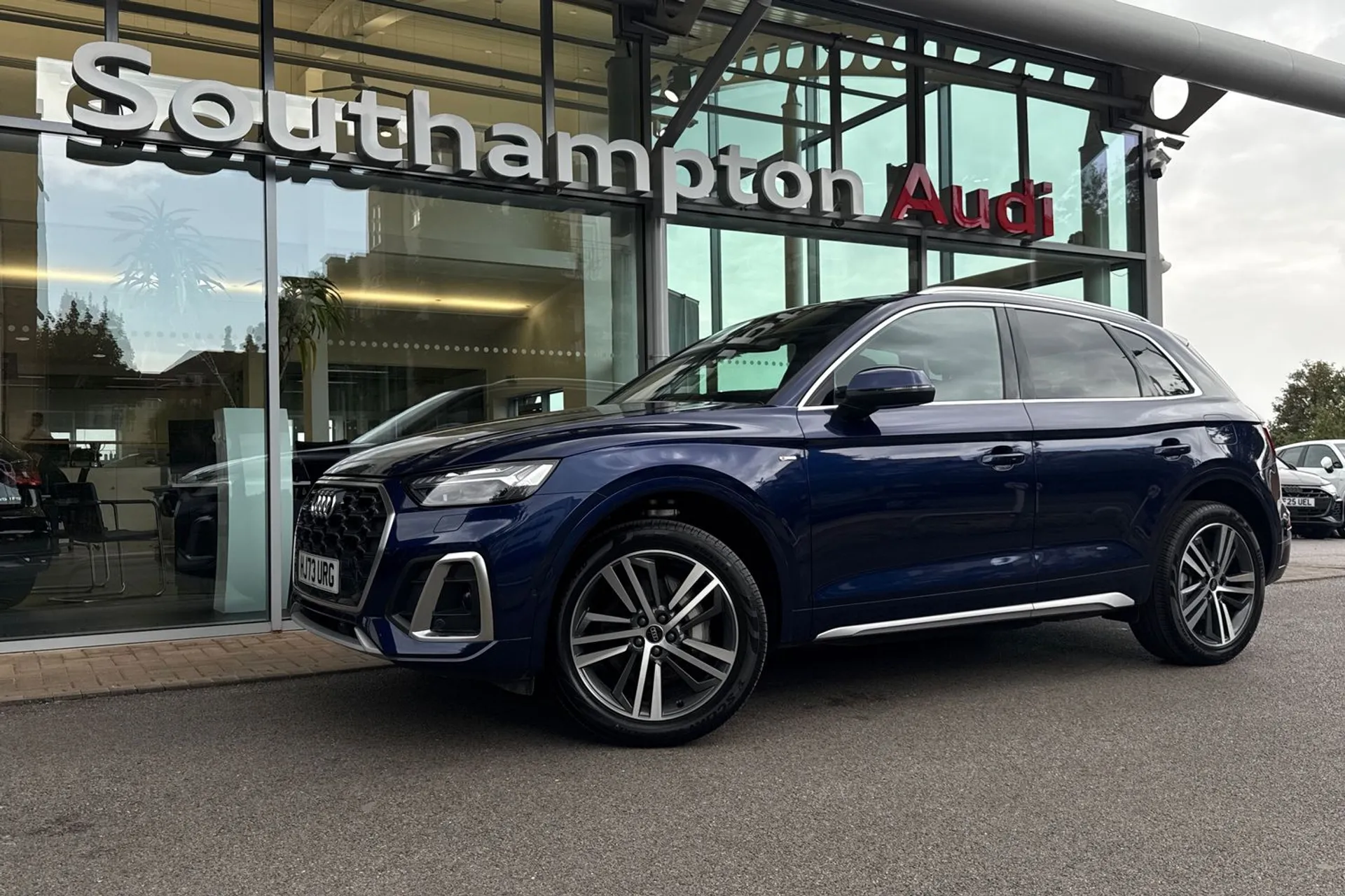 Audi Q5 thumbnail image number 10