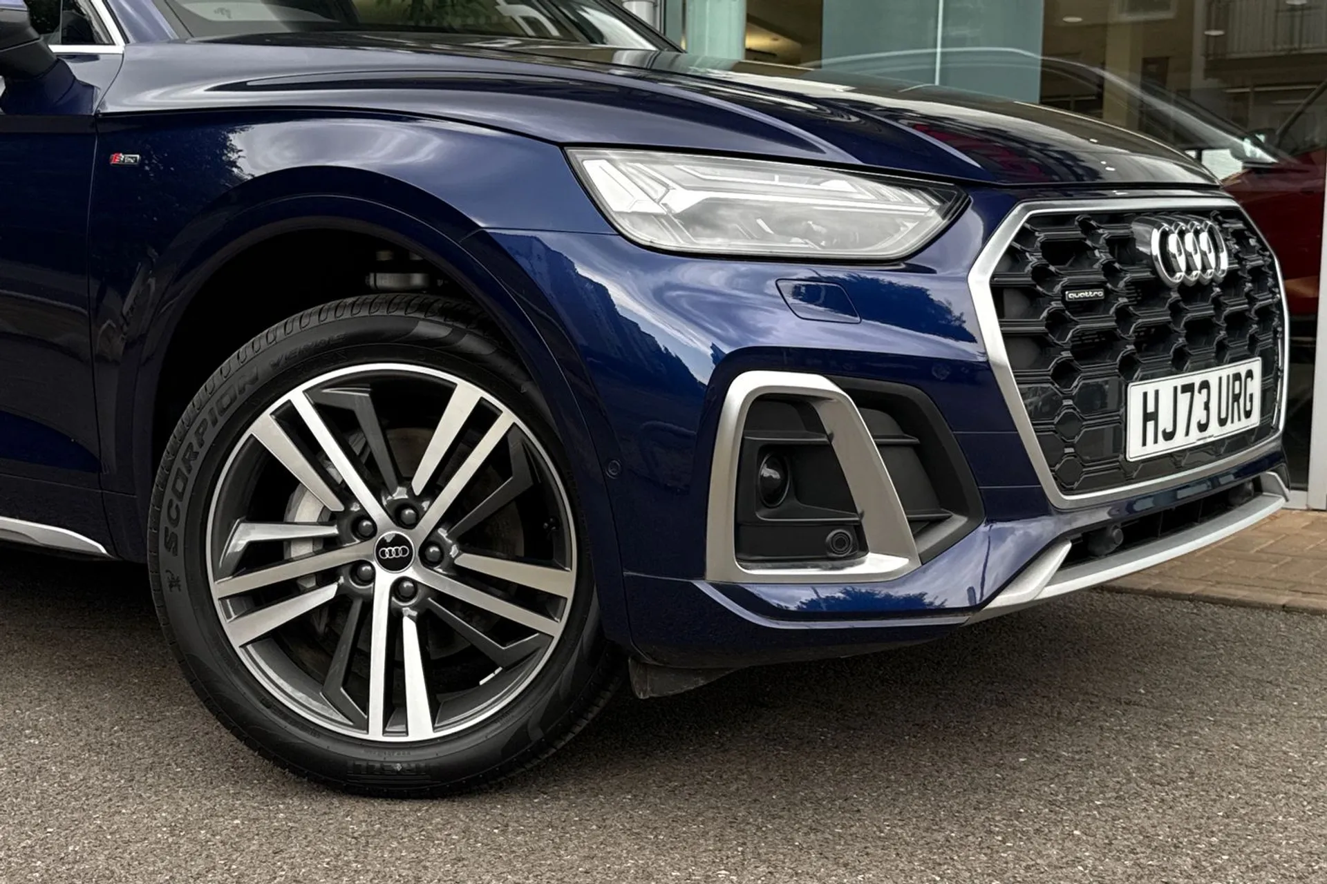 Audi Q5 thumbnail image number 5