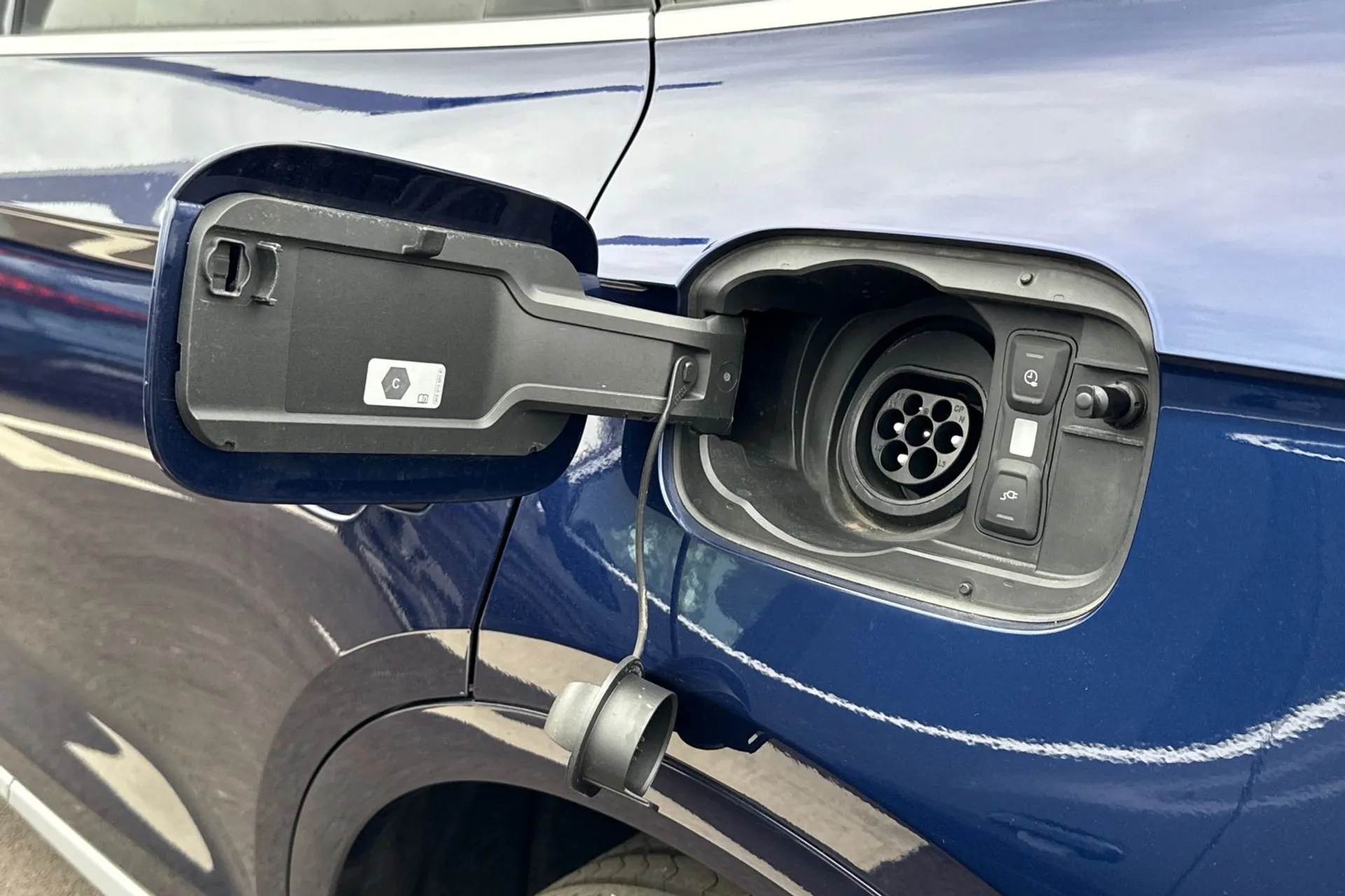 Audi Q5 thumbnail image number 17