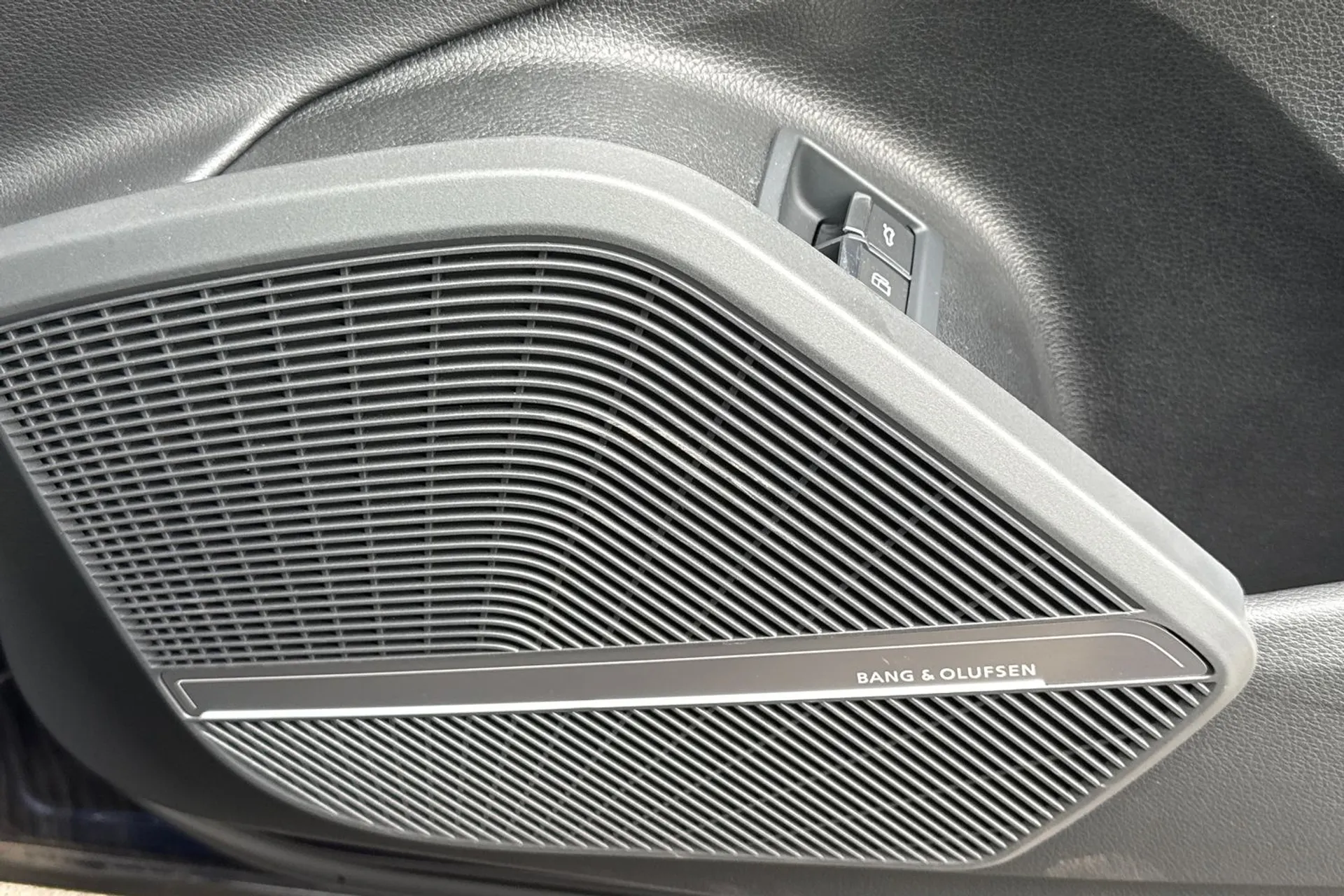 Audi Q5 thumbnail image number 54