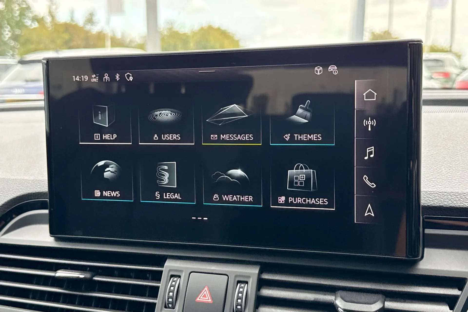Audi Q5 thumbnail image number 37
