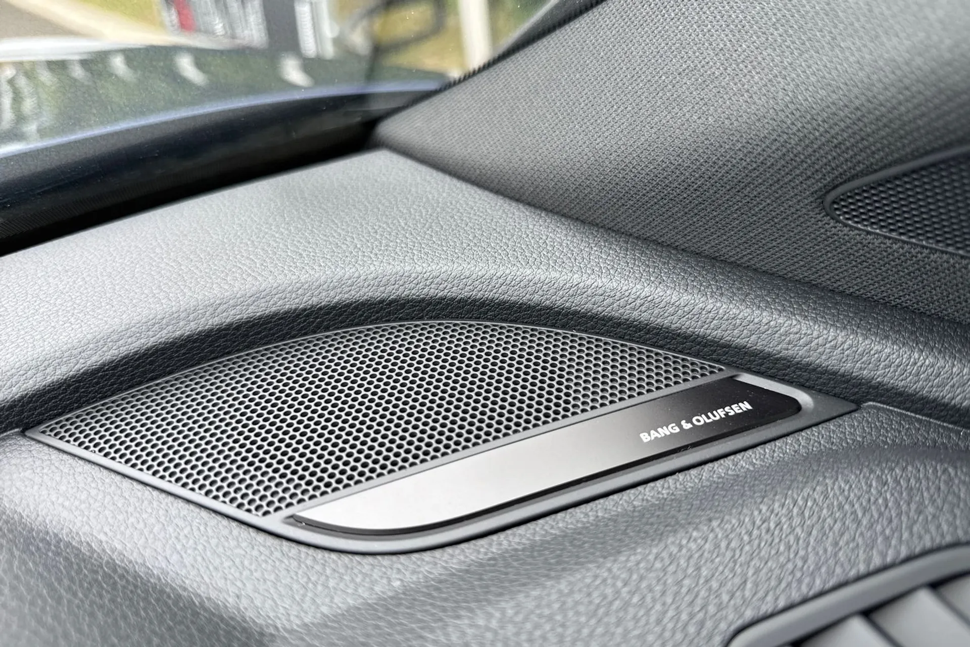 Audi Q5 thumbnail image number 22