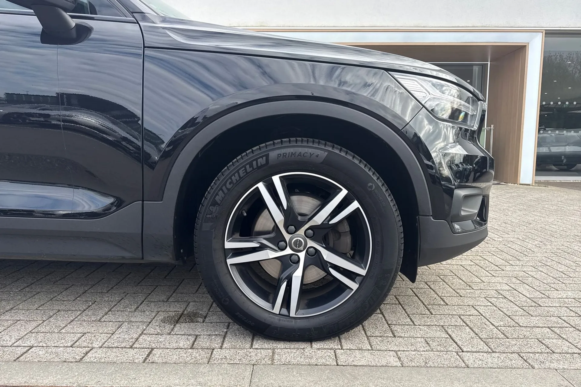 Volvo XC40 thumbnail image number 14