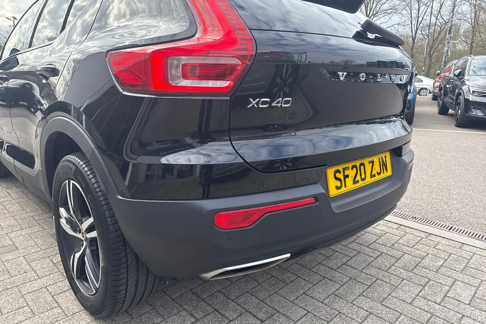 Volvo XC40 thumbnail image number 18