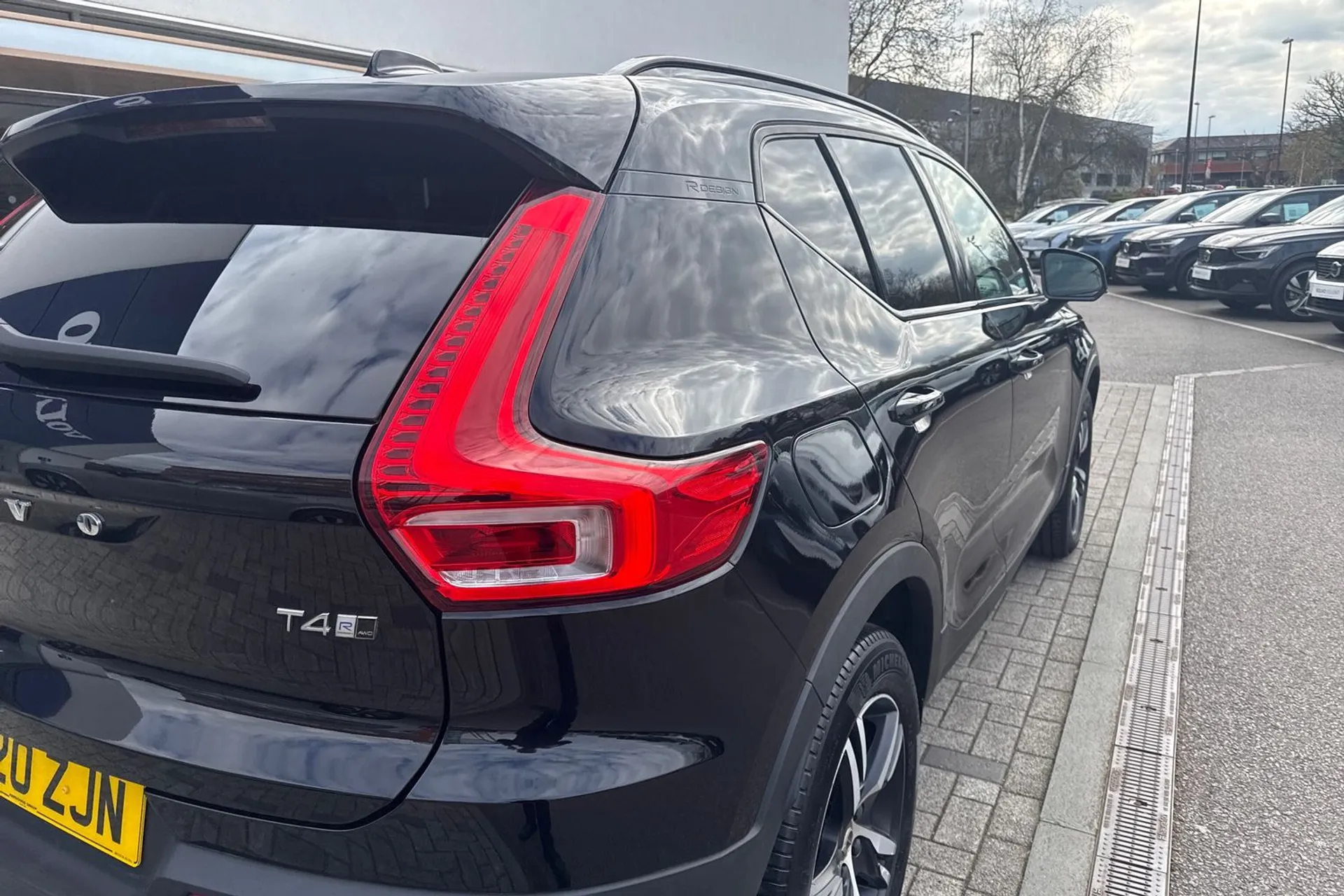 Volvo XC40 thumbnail image number 15