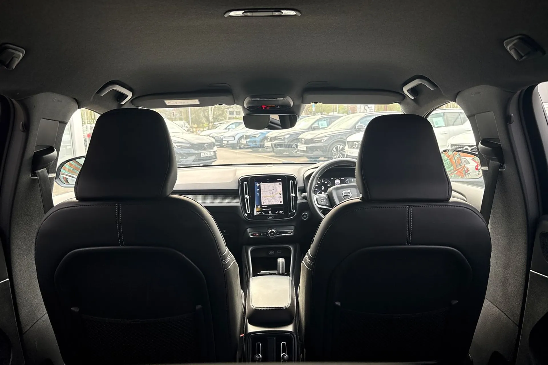 Volvo XC40 thumbnail image number 21