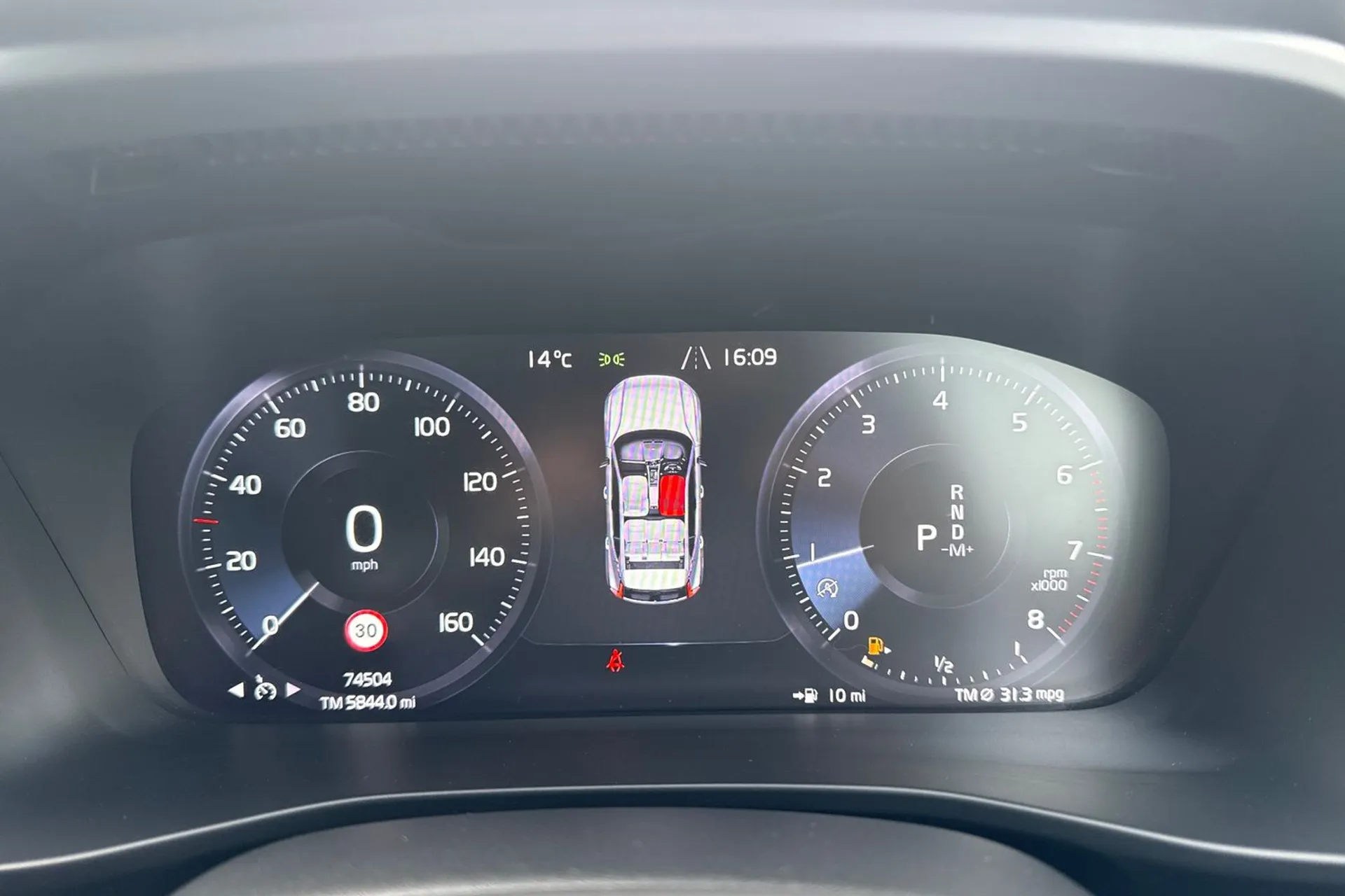 Volvo XC40 thumbnail image number 44