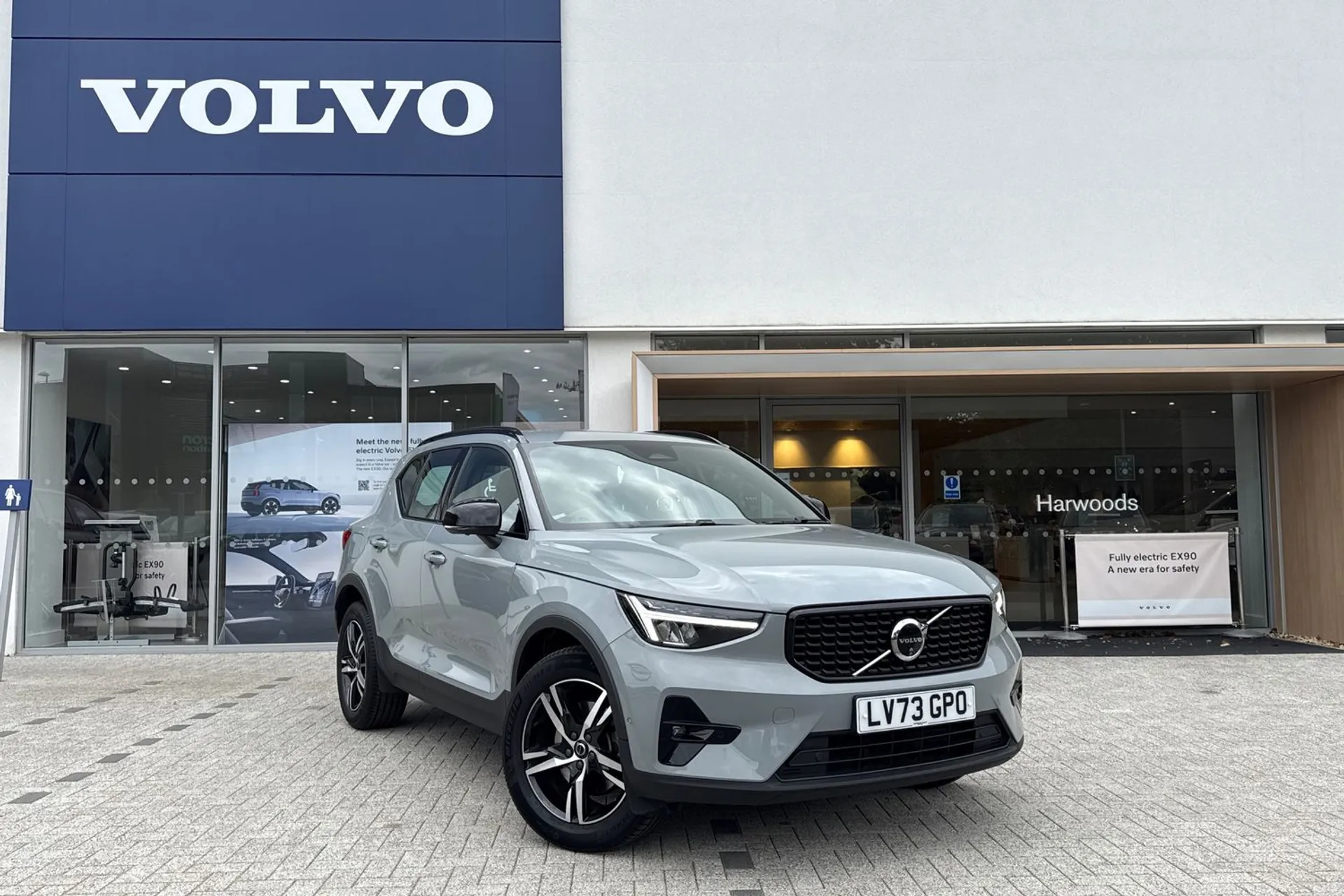 Volvo XC40 focused image